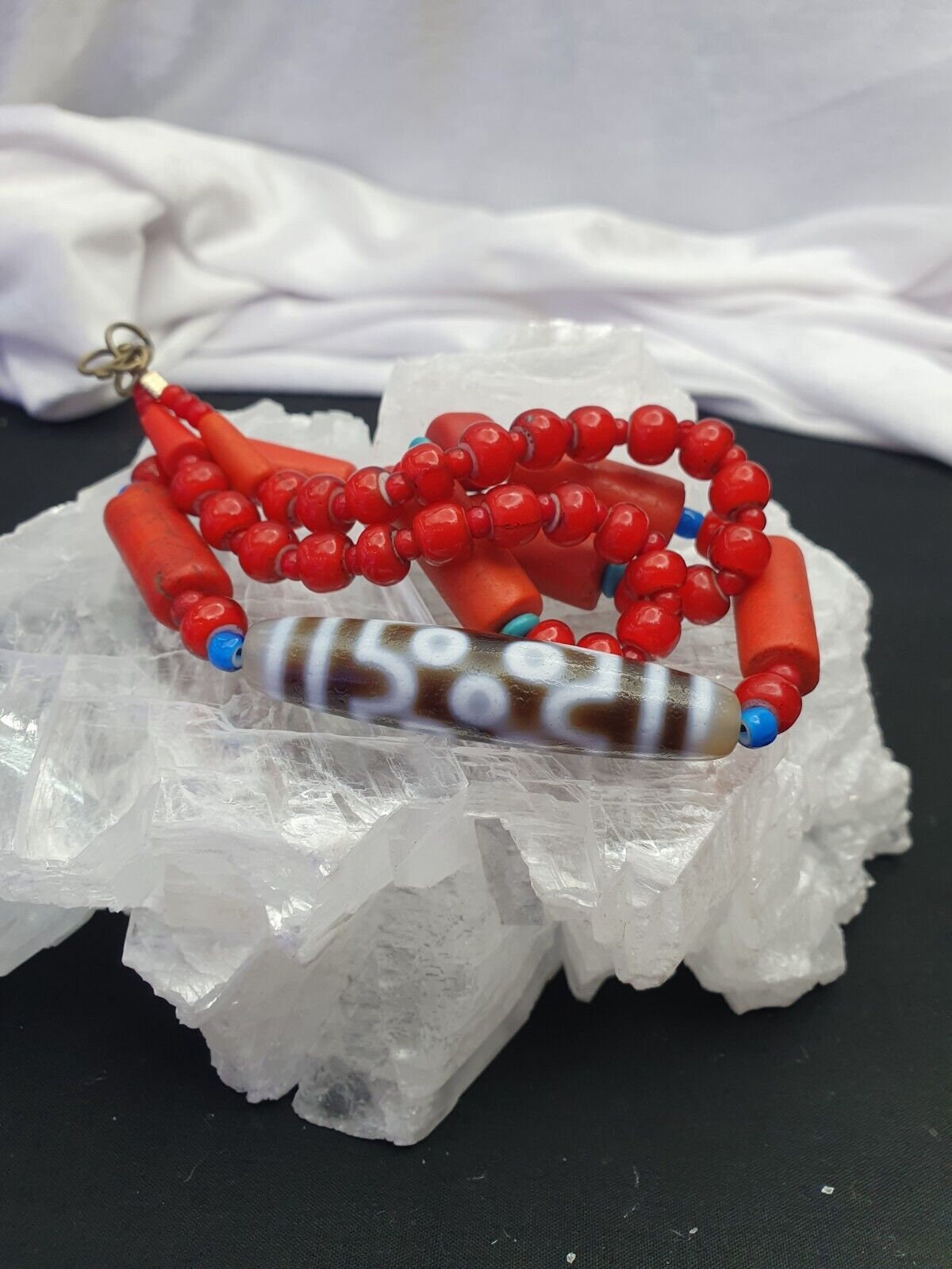 Himalayan indo tibetan 7 eyes dzi with antique venetian glass amulet necklace