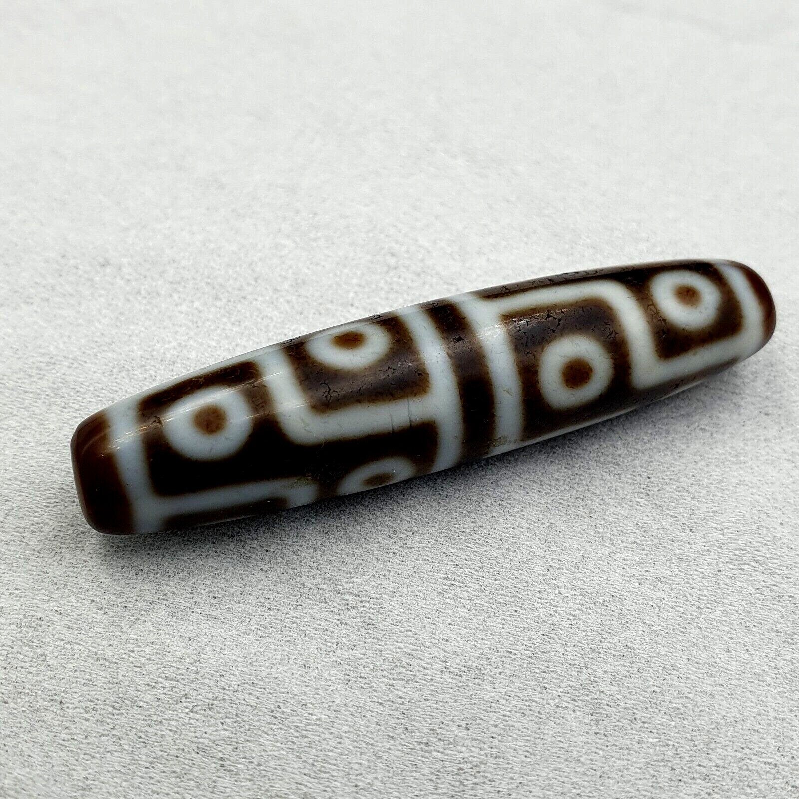 Indo tibetan agate 12 eyes in square- agate stone dzi bead amulet hq-1