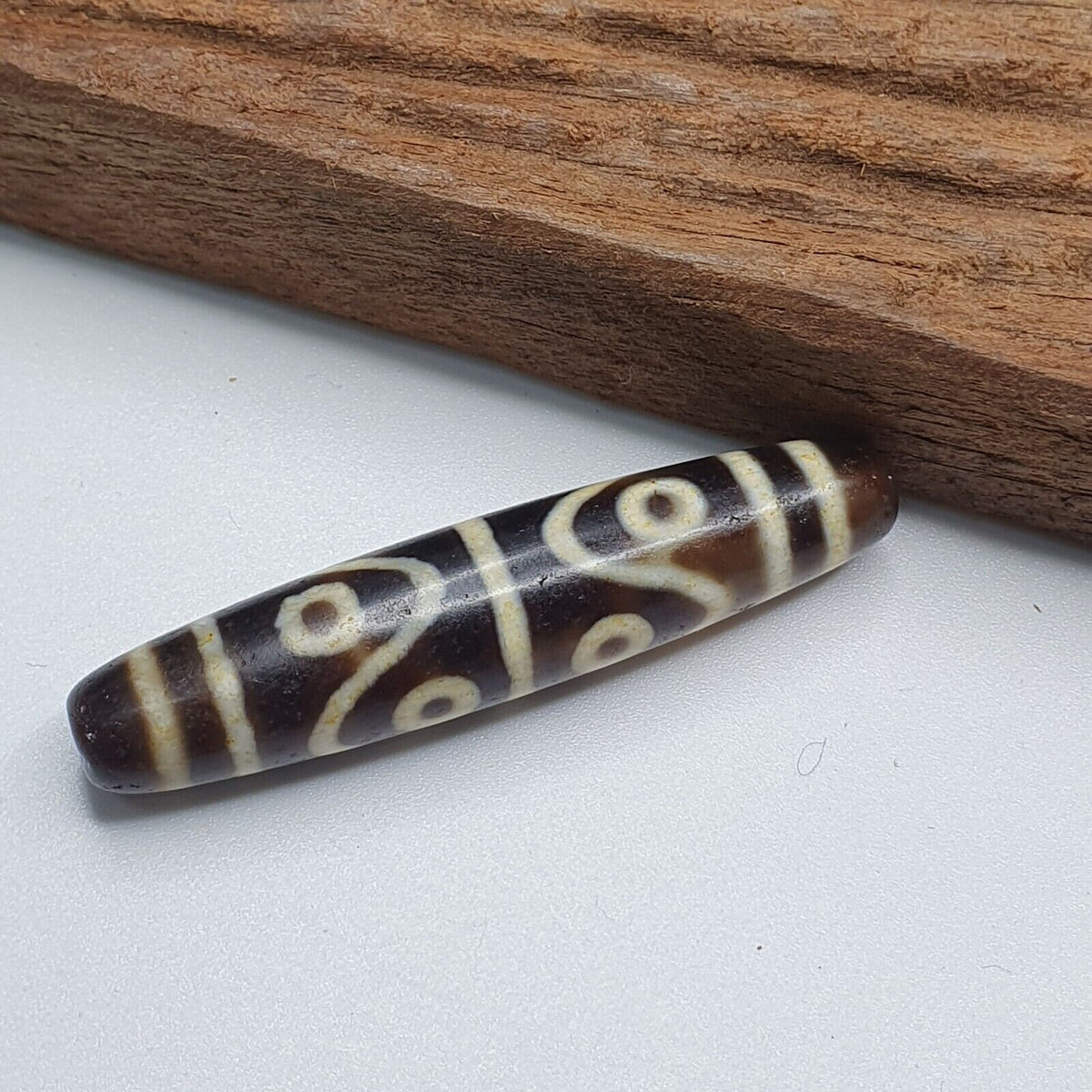 Powerful 8 eyes unique patterns tibetan agate dzi bead amulet ctc-8y