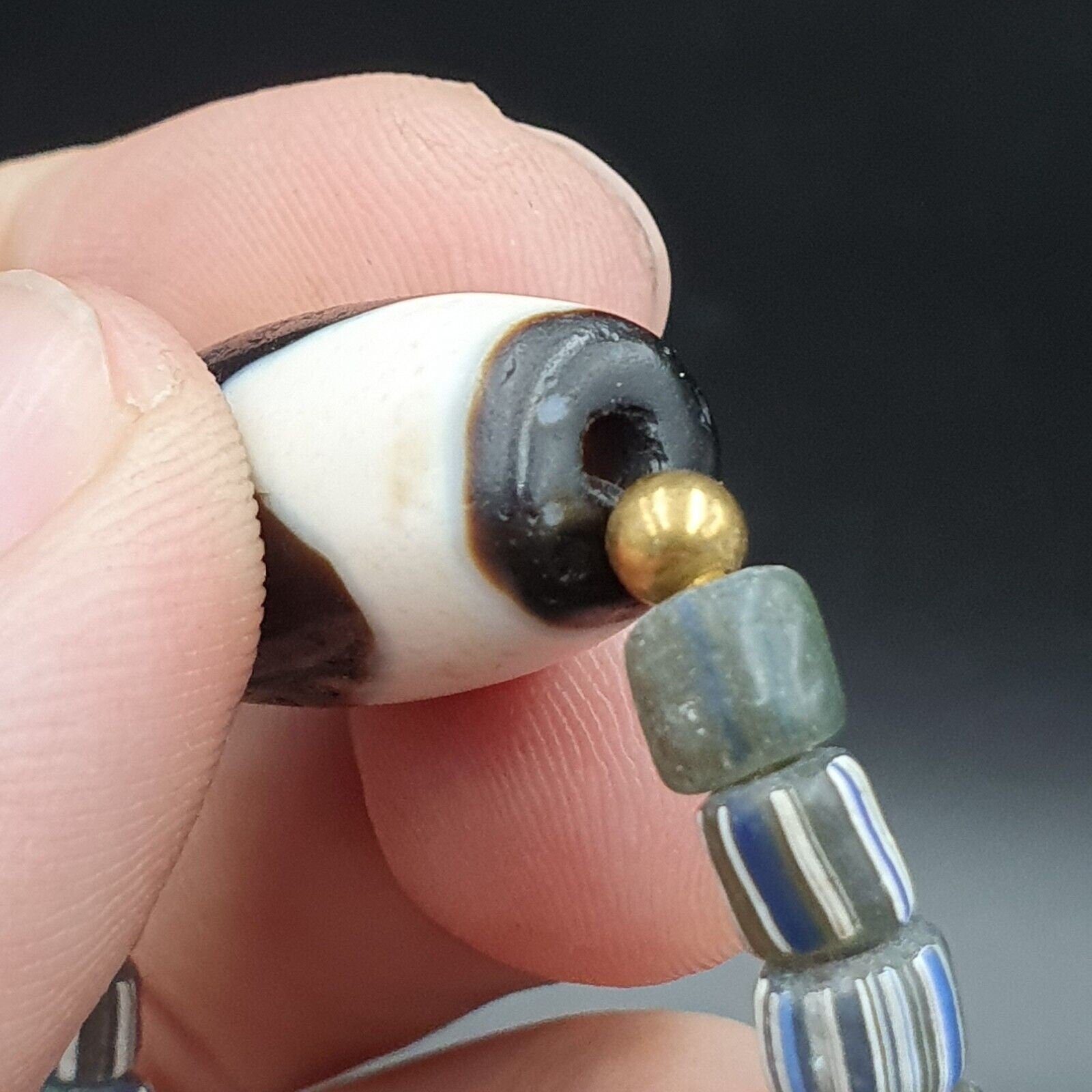 Himalayan indo tibetan beads zigzag line pattern dzi amulet agate beads necklace