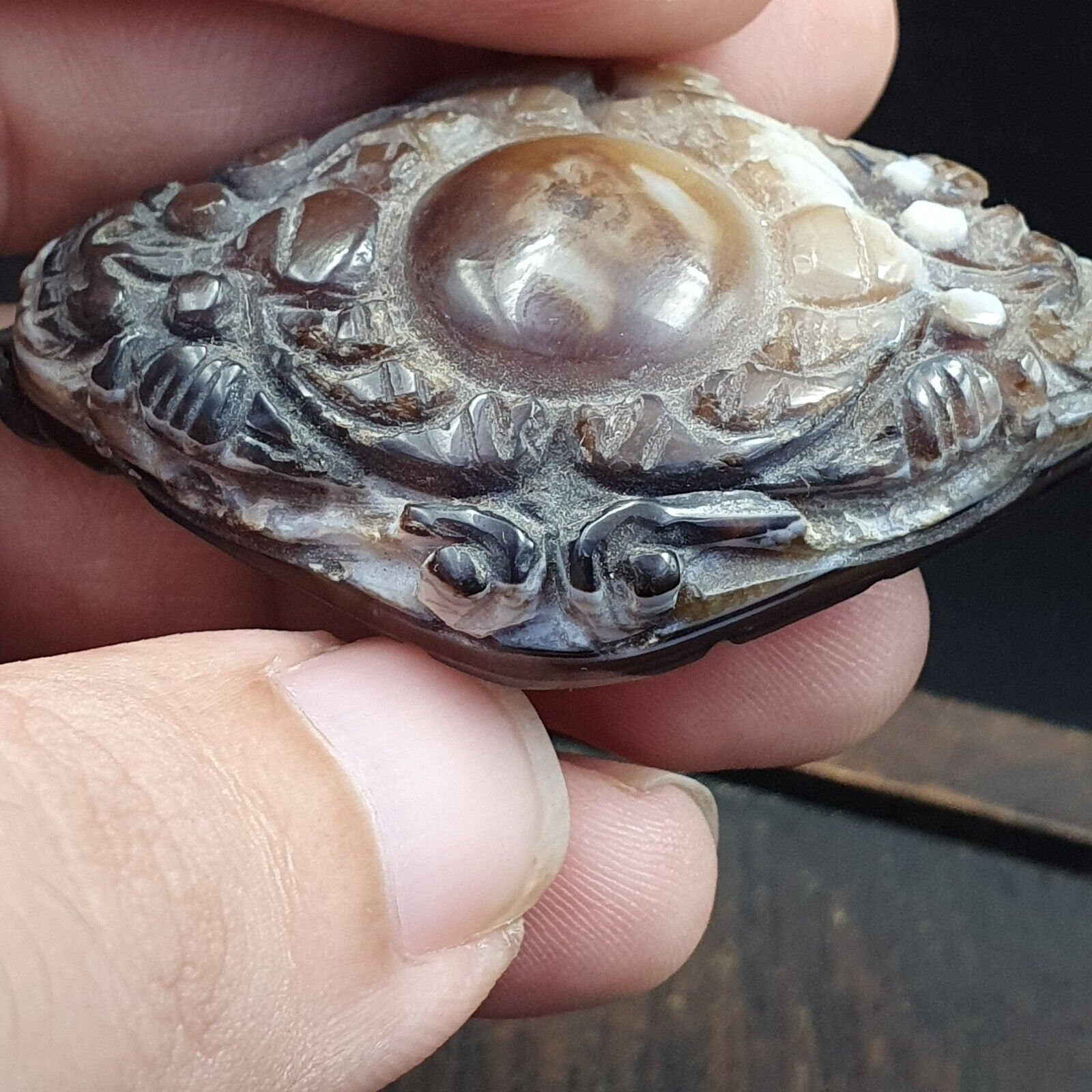 Antique tibetan himalayan carving agate beads pendant with sterling silver