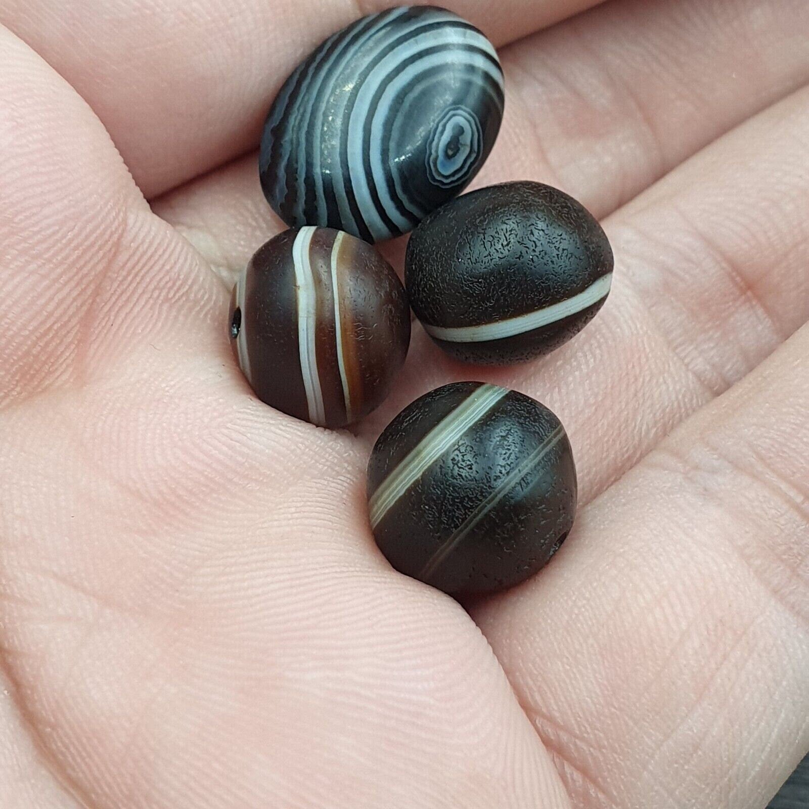 Antique tibetan banded agate bead natural patterns agate amulet lot 4 pcs