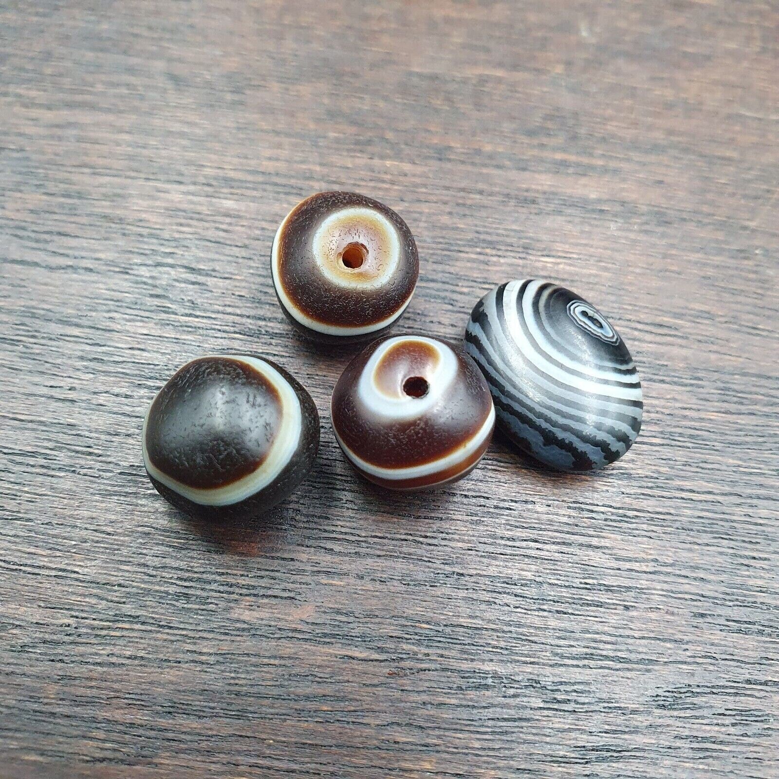 Antique tibetan banded agate bead natural patterns agate amulet lot 4 pcs