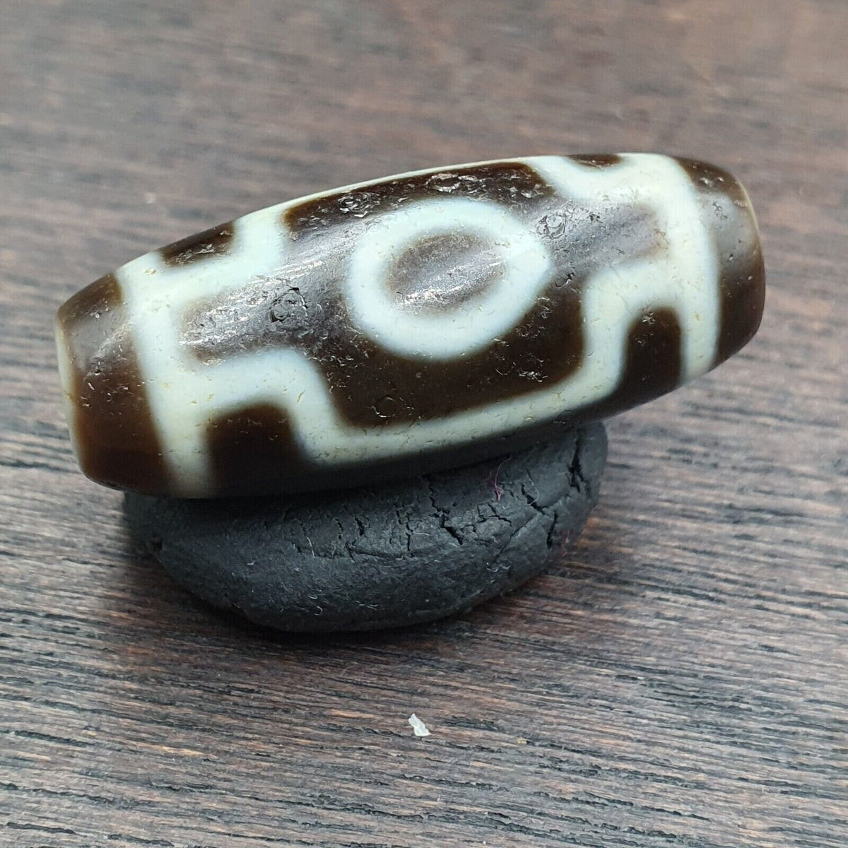 Tibetan Agate Dzi Bead Amulet: Two-Eye Protection