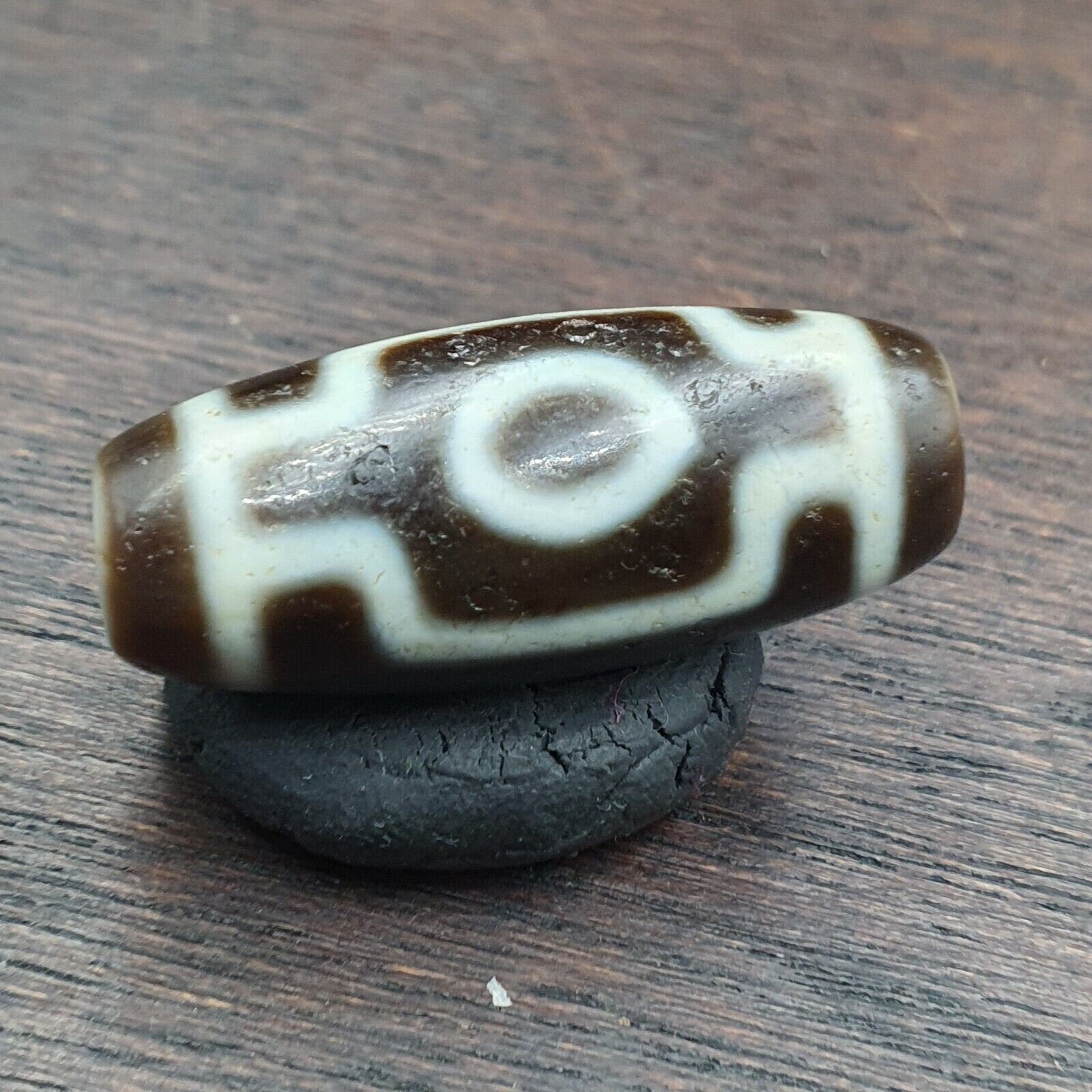 Tibetan Agate Dzi Bead Amulet: Two-Eye Protection