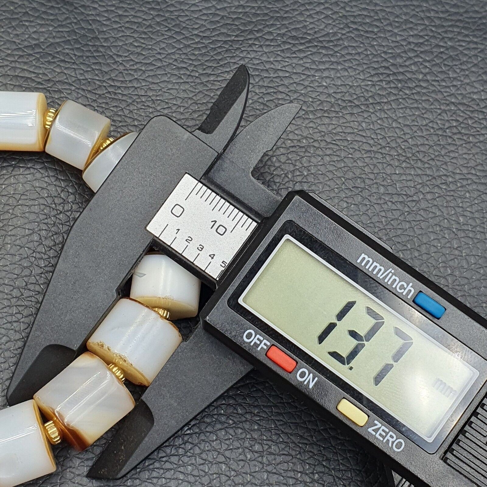 Antique middle eastern white agate beads bracelet agt-3