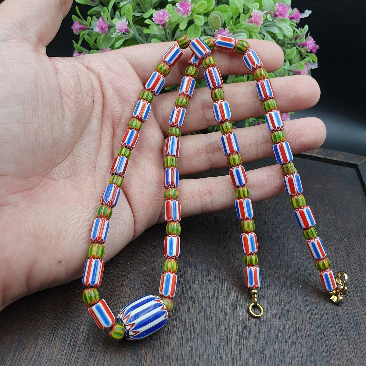 Ych-15 venetian inspired chevron beads necklace