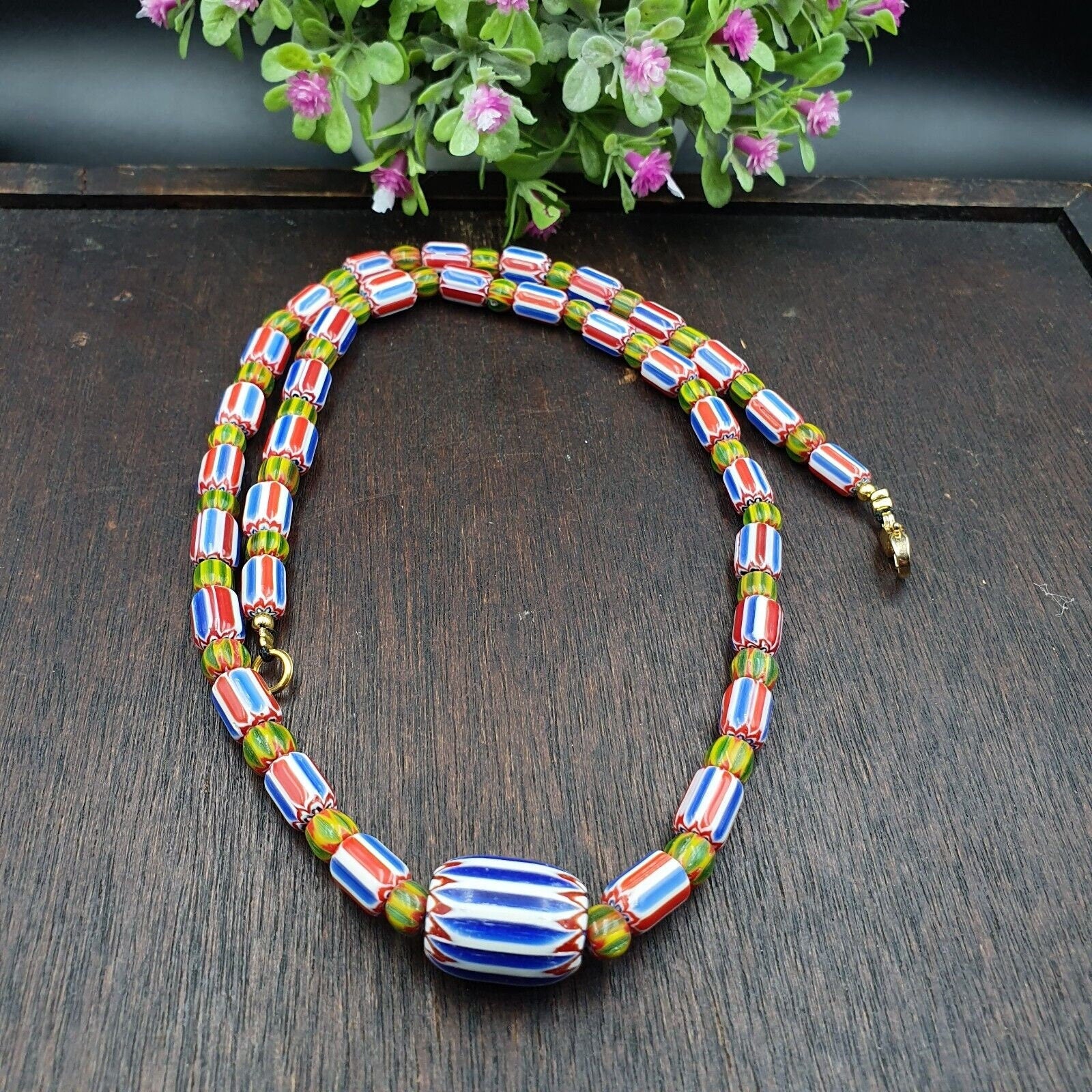 Ych-15 venetian inspired chevron beads necklace