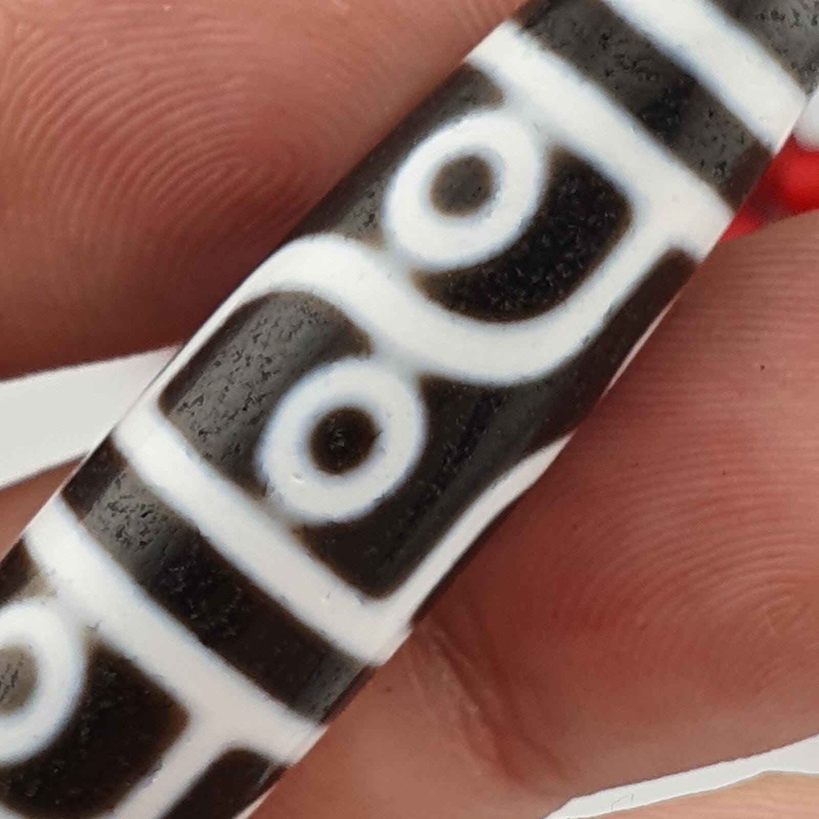 16 eyes unique pattern himalayan tibetan agate dzi bead amulet lucky bead