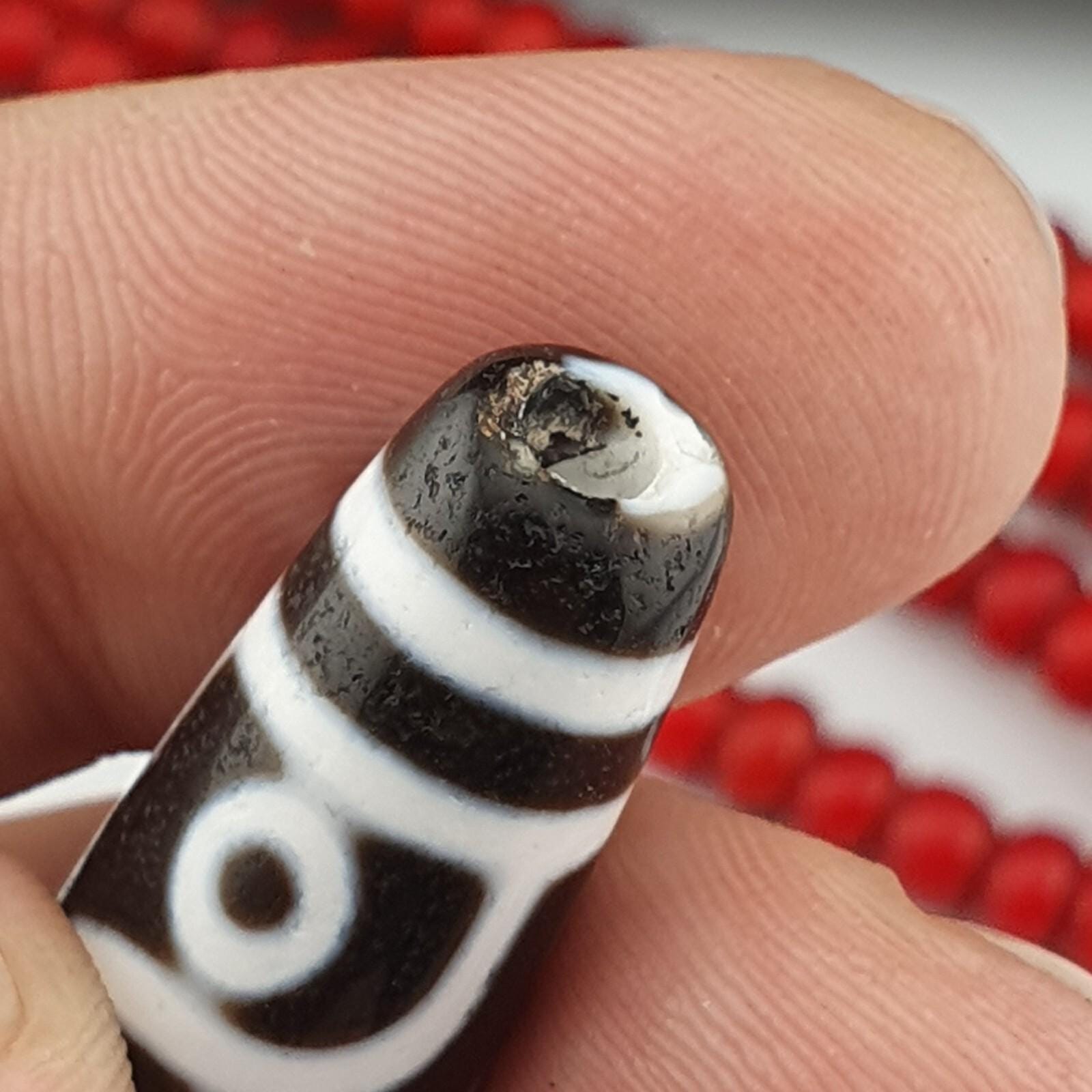 16 eyes unique pattern himalayan tibetan agate dzi bead amulet lucky bead