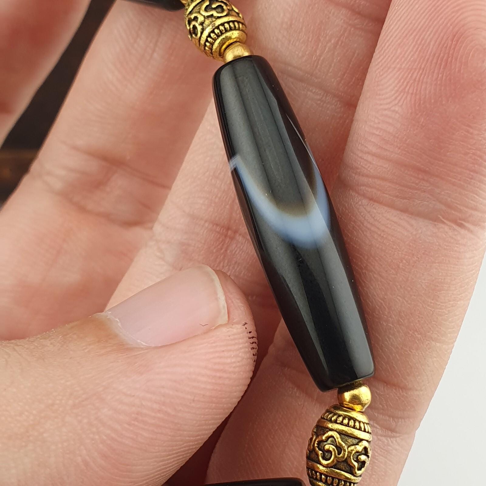 Antique old yemeni agate natural white 1 line black gate beaded bracelet