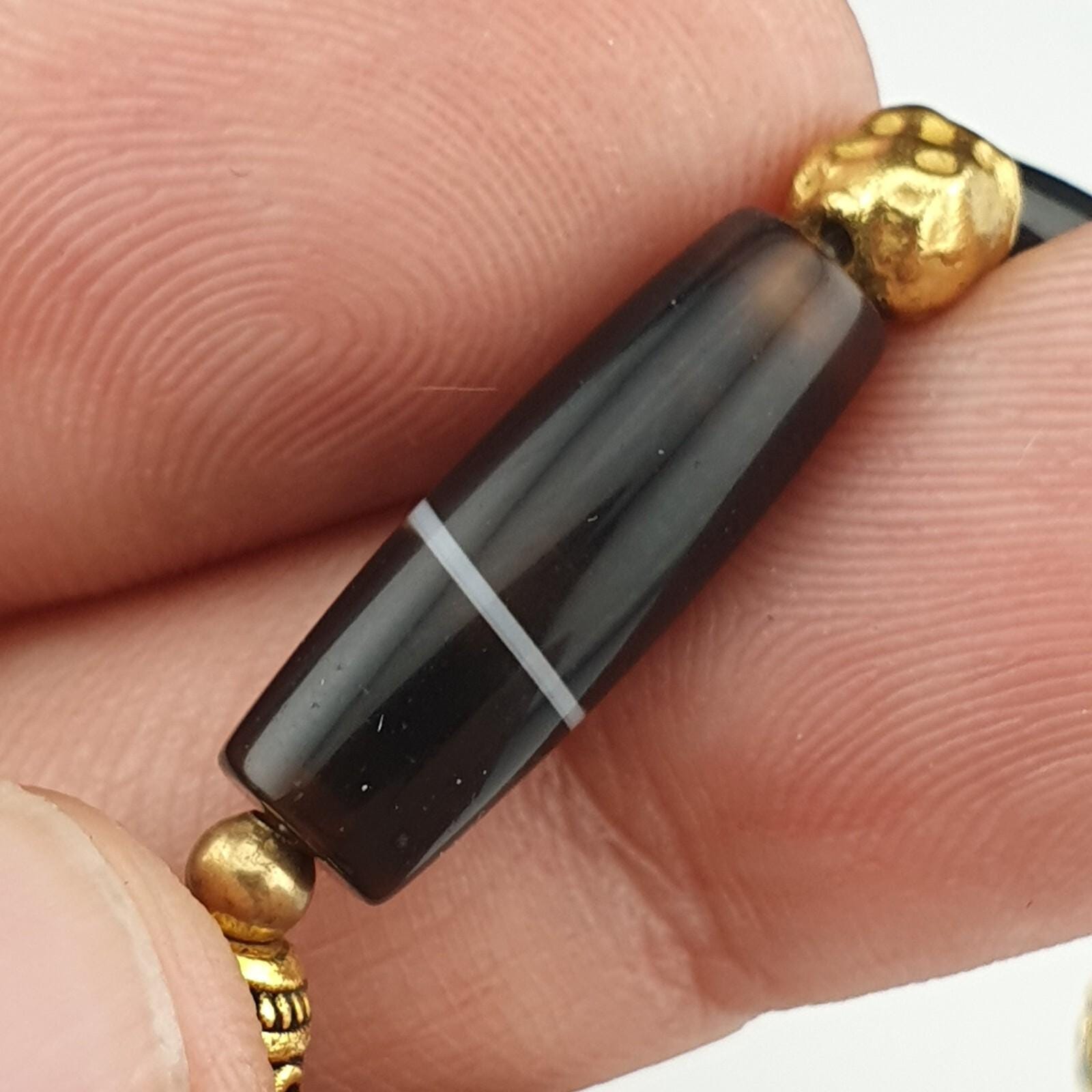 Antique old yemeni agate natural white 1 line black gate beaded bracelet