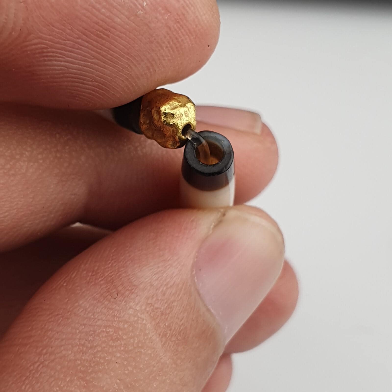 Antique old yemeni agate natural lines white agate beaded bracelet