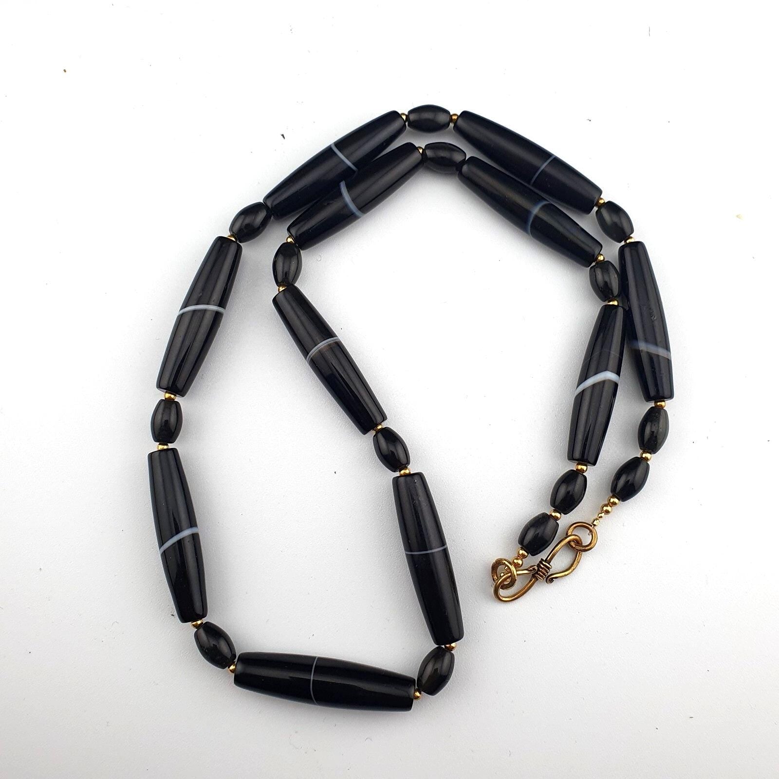 Antique old yemeni agate natural rare pattern banded agate beads 11 pieces