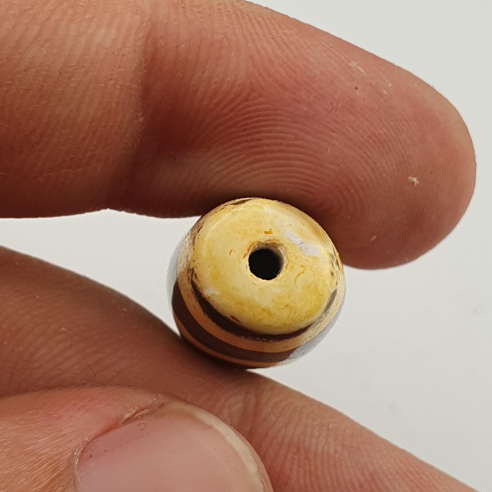 Dzi agate old himalayan tribal tibetan eyes dzi amulet bead