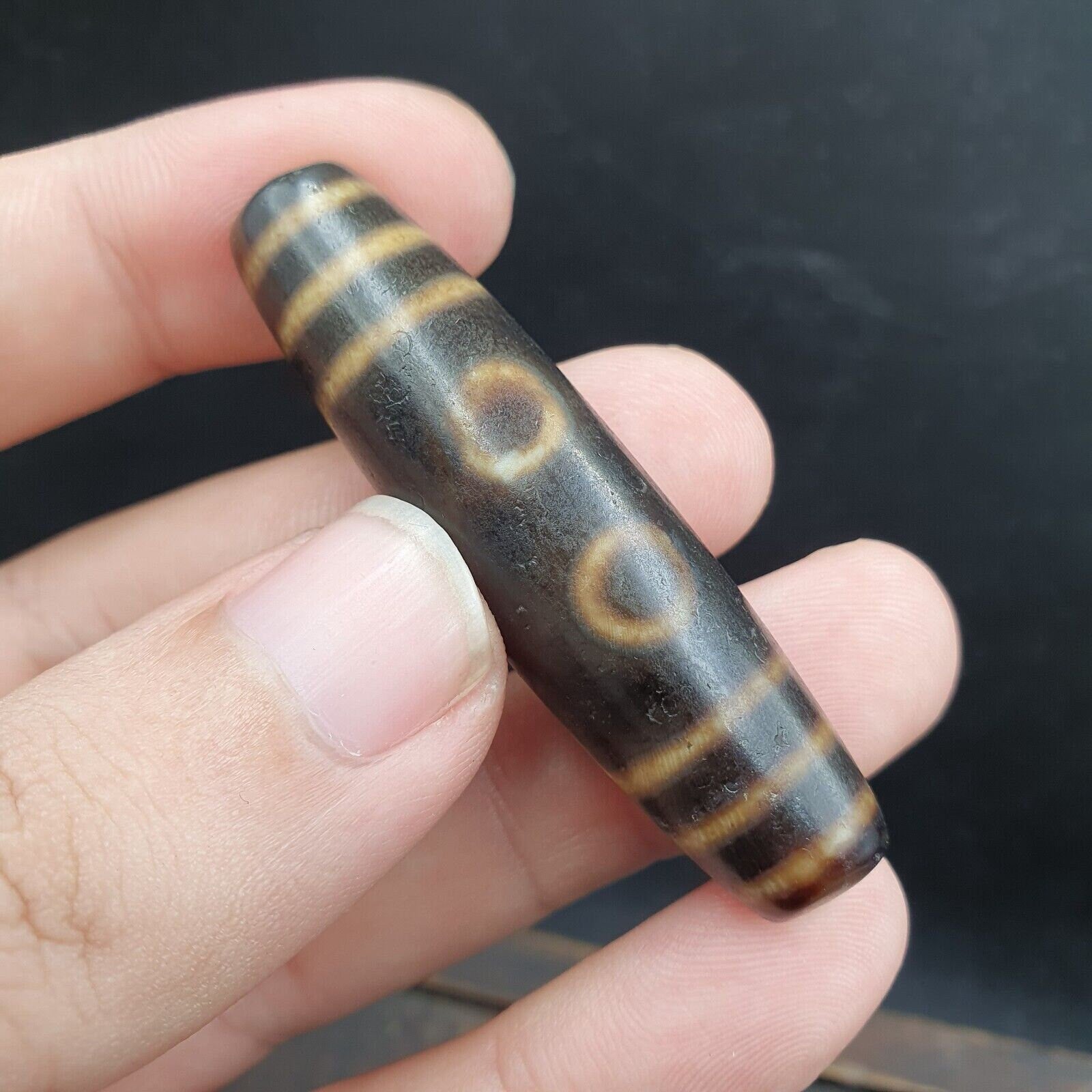 Old indo tibetan agate 5 eyes in 6 lines agate stone dzi bead amulet