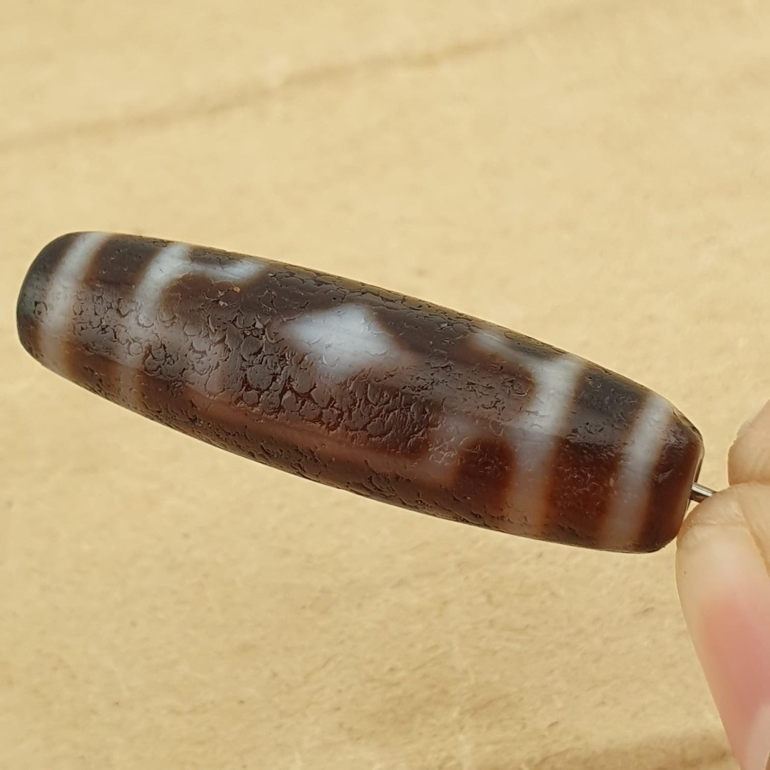 Diamond eyes unique pattern himalayan tibetan agate dzi bead amulet