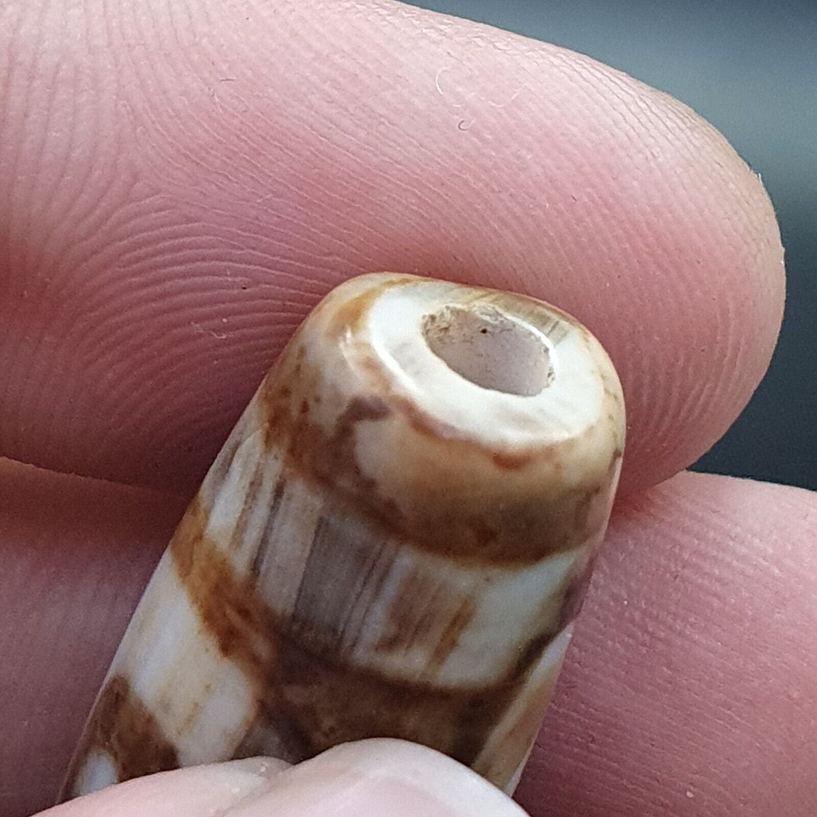 Tibetan rusted eyes agate stone dzi bead amulet bd-25-7