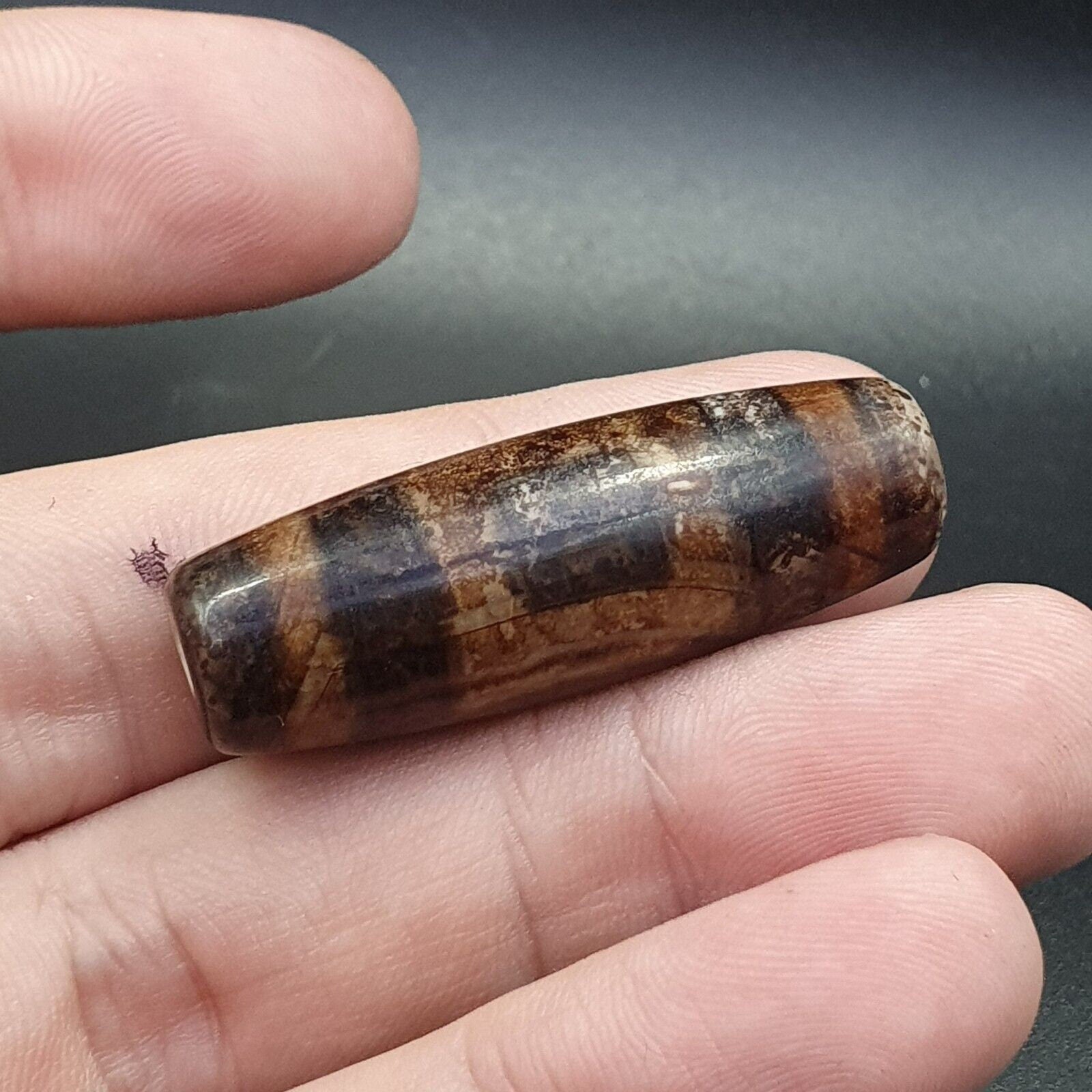 Tibetan rusted eyes agate stone dzi bead amulet bd-25-10