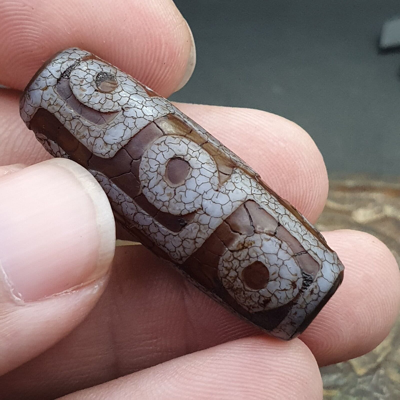 Tibetan 9 eyes in eyes agate stone dzi bead amulet ag-3