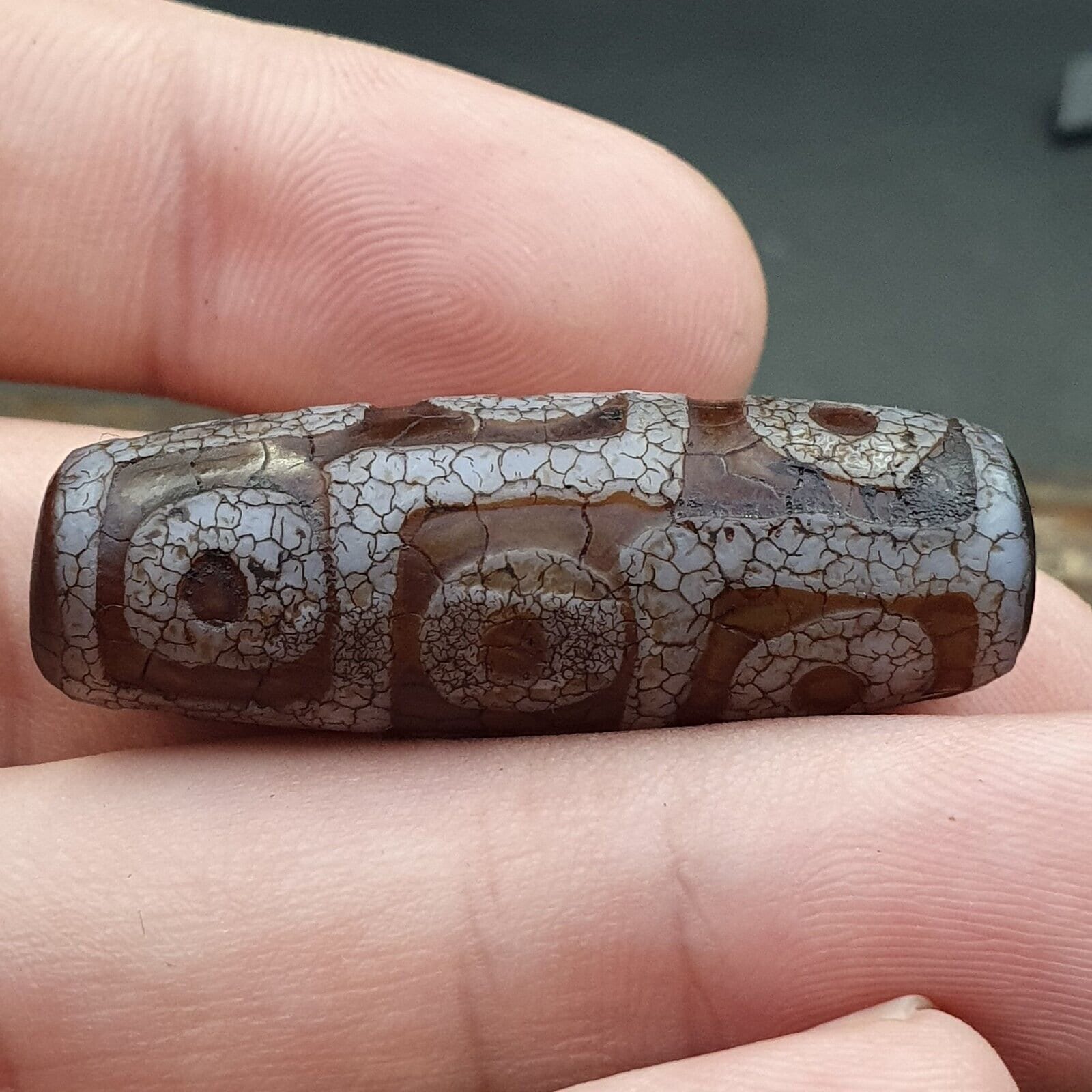 Tibetan 9 eyes in eyes agate stone dzi bead amulet ag-3