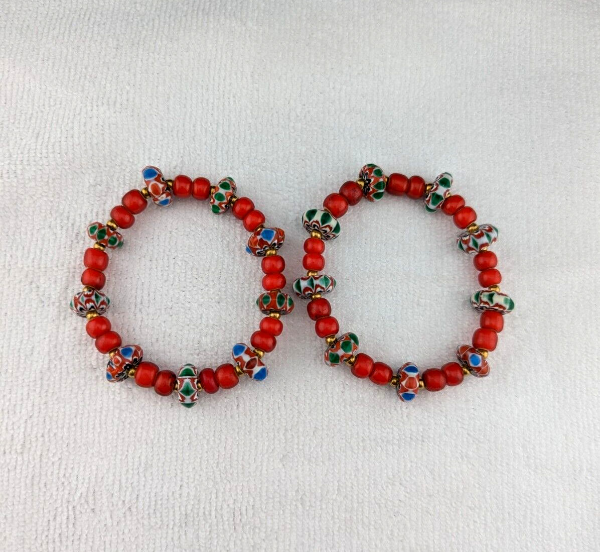 8mm Antique Venetian cranberry red White Heart chevron Beads Bracelet