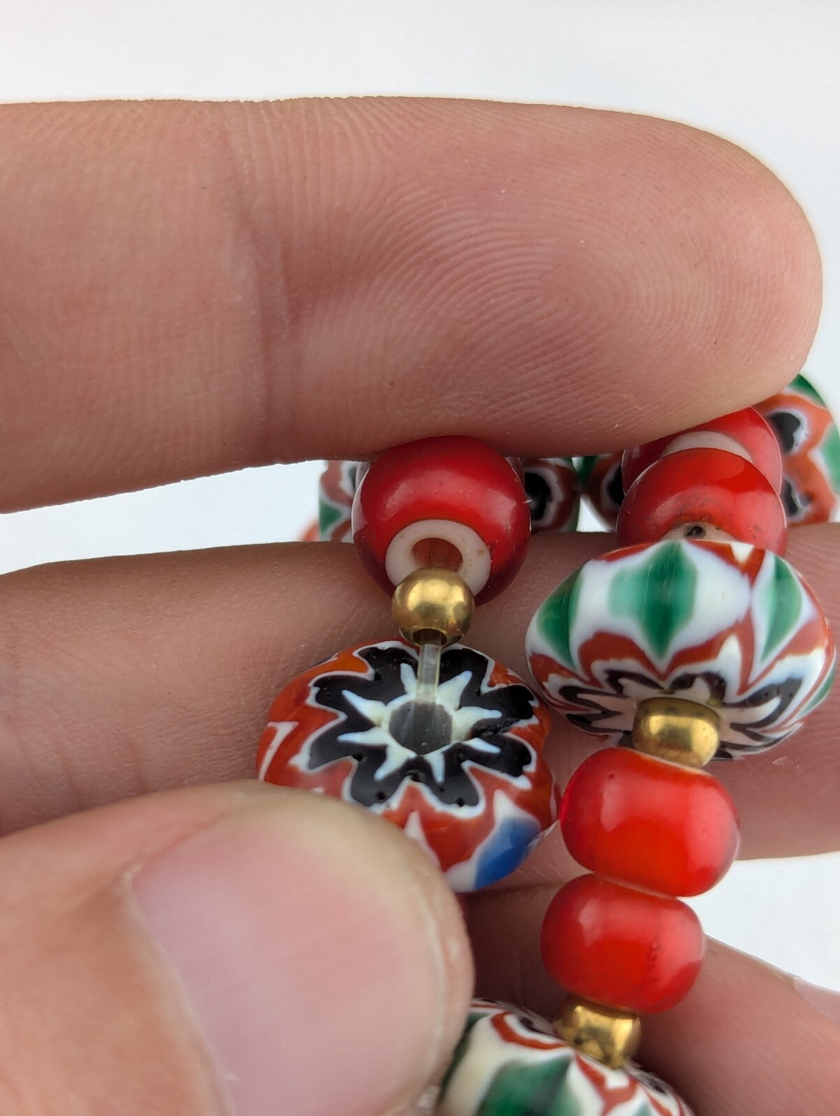 8mm Antique Venetian cranberry red White Heart chevron Beads Bracelet