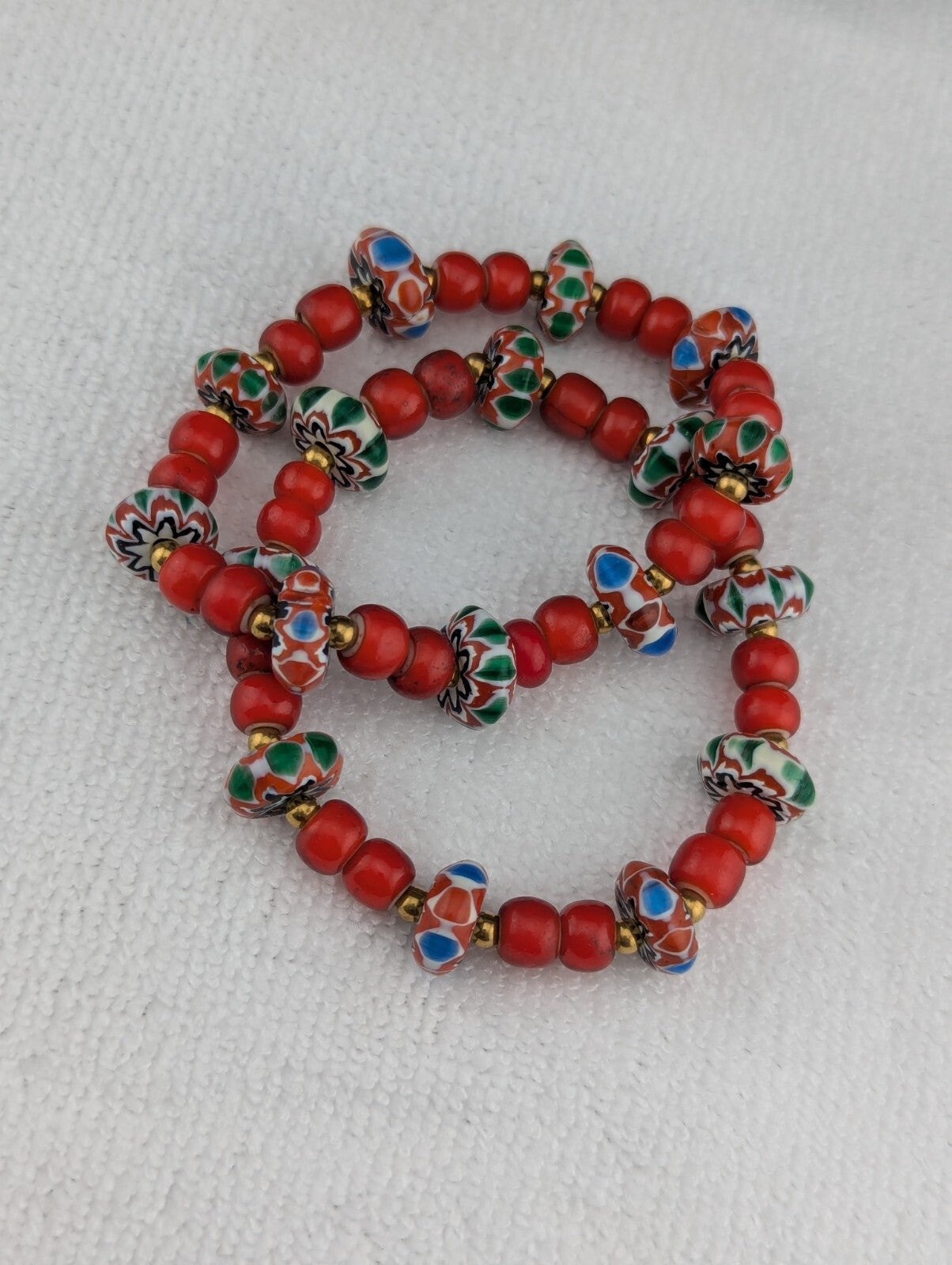 8mm Antique Venetian cranberry red White Heart chevron Beads Bracelet