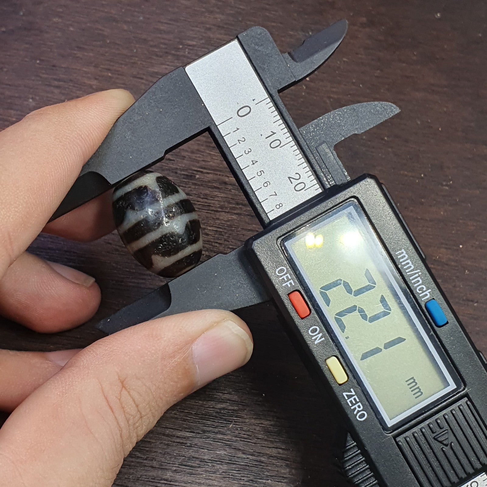 4 Stripes Tibetan Old Agate Dzi Bead Amulet Pendant