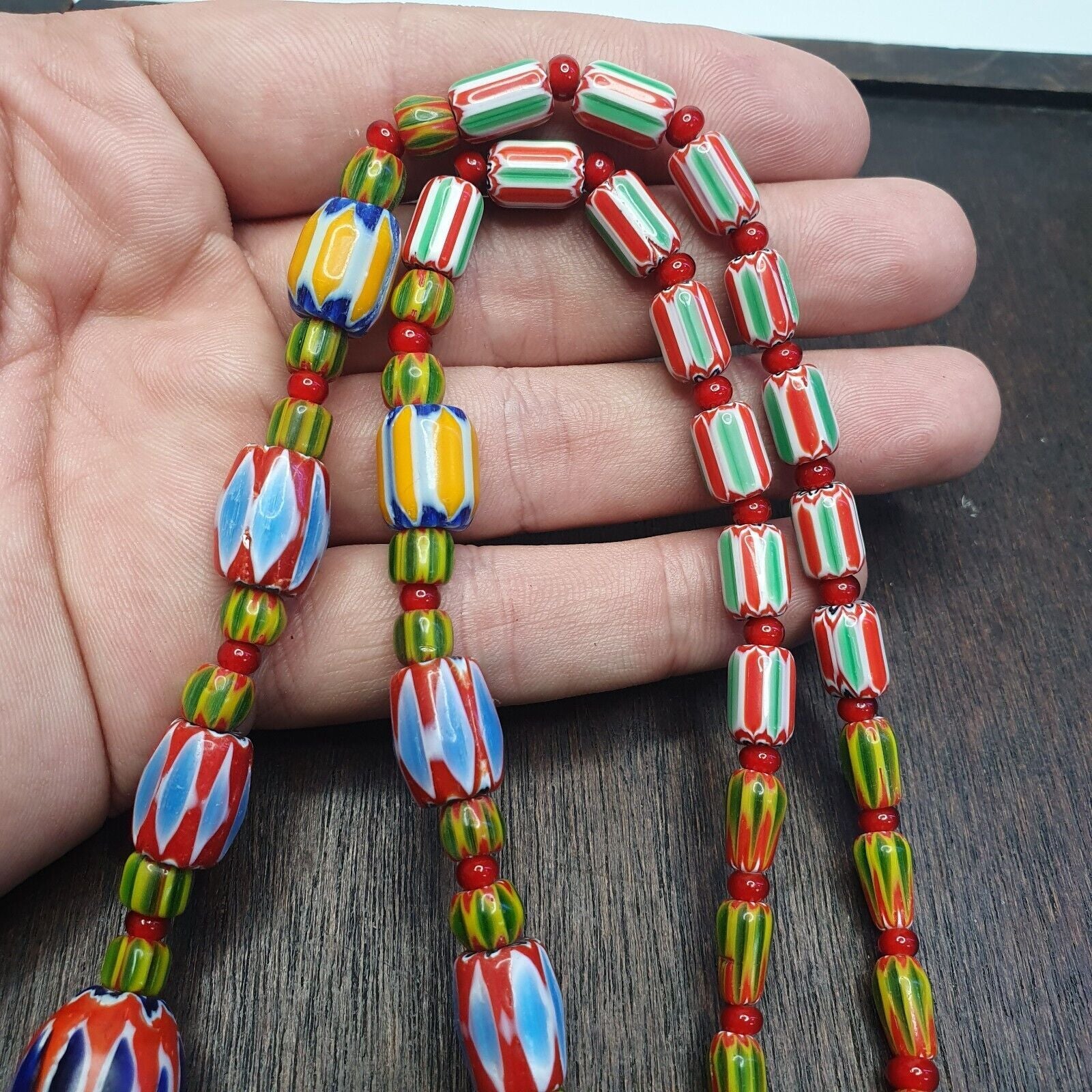 Beautiful Vintage Chevron Venetian Style 6 layers Chevron Beads Necklace BNC-2