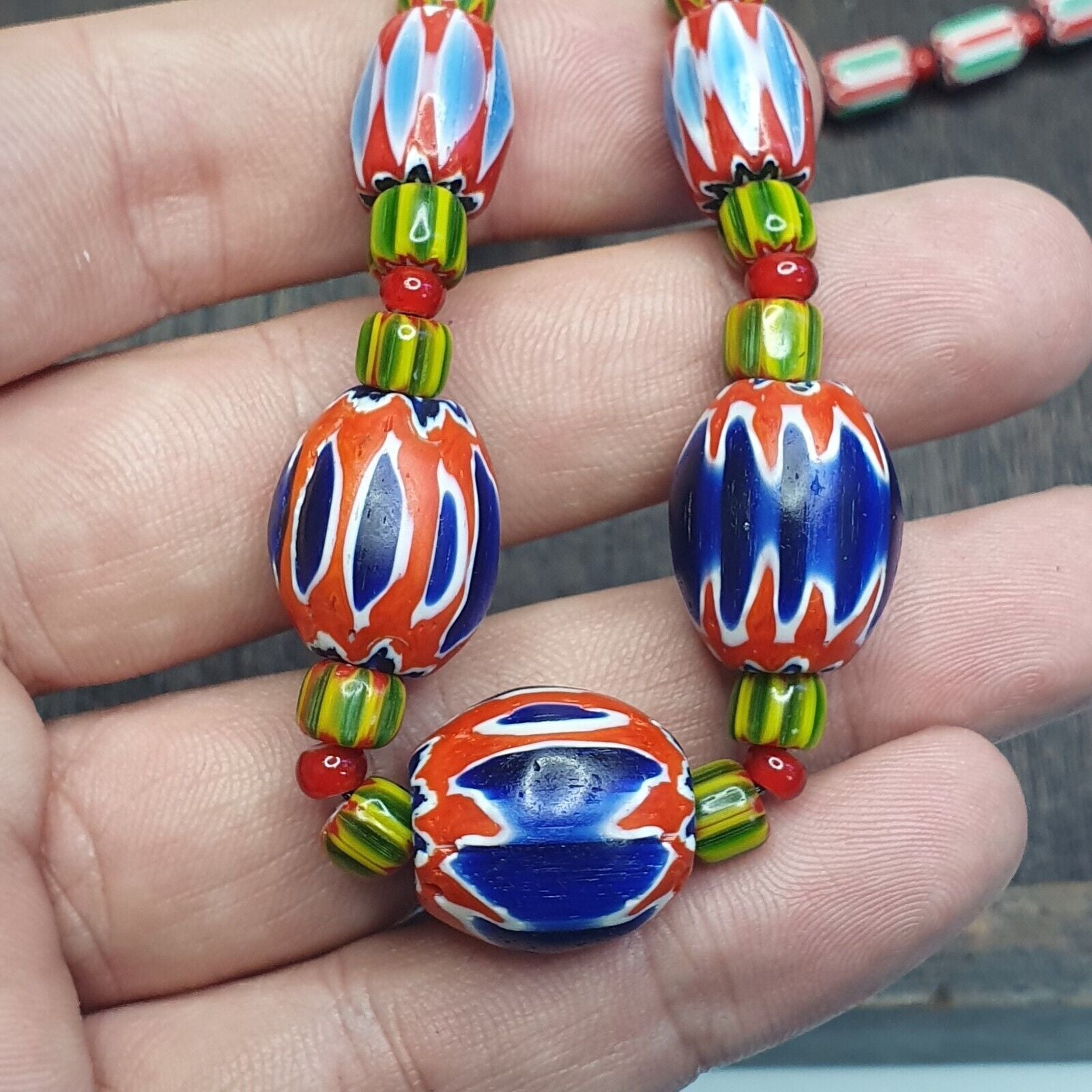 Beautiful Vintage Chevron Venetian Style 6 layers Chevron Beads Necklace BNC-2