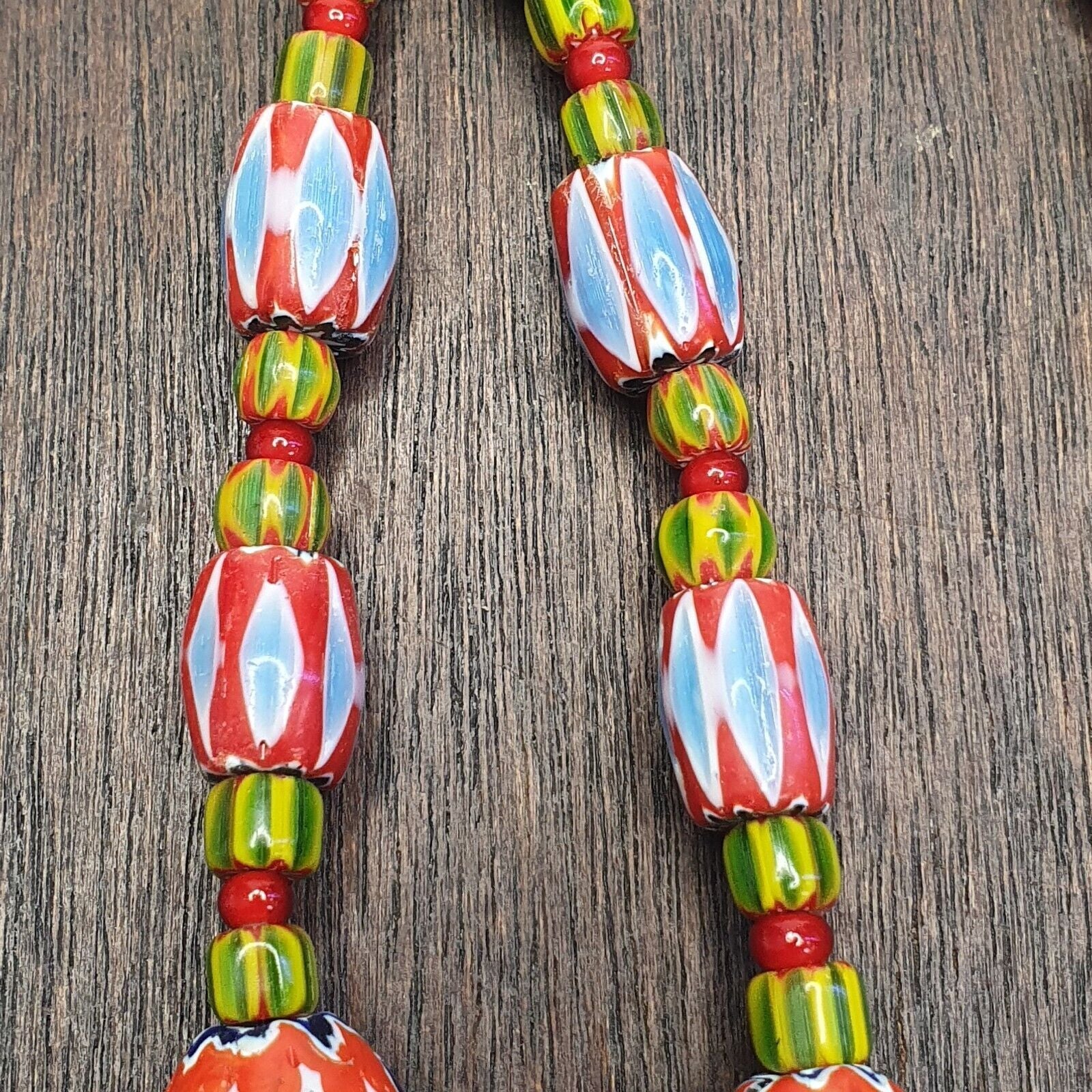 Beautiful Vintage Chevron Venetian Style 6 layers Chevron Beads Necklace BNC-2