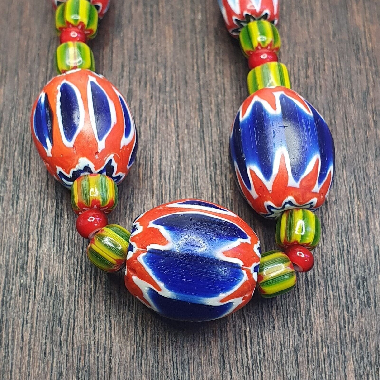 Beautiful Vintage Chevron Venetian Style 6 layers Chevron Beads Necklace BNC-2