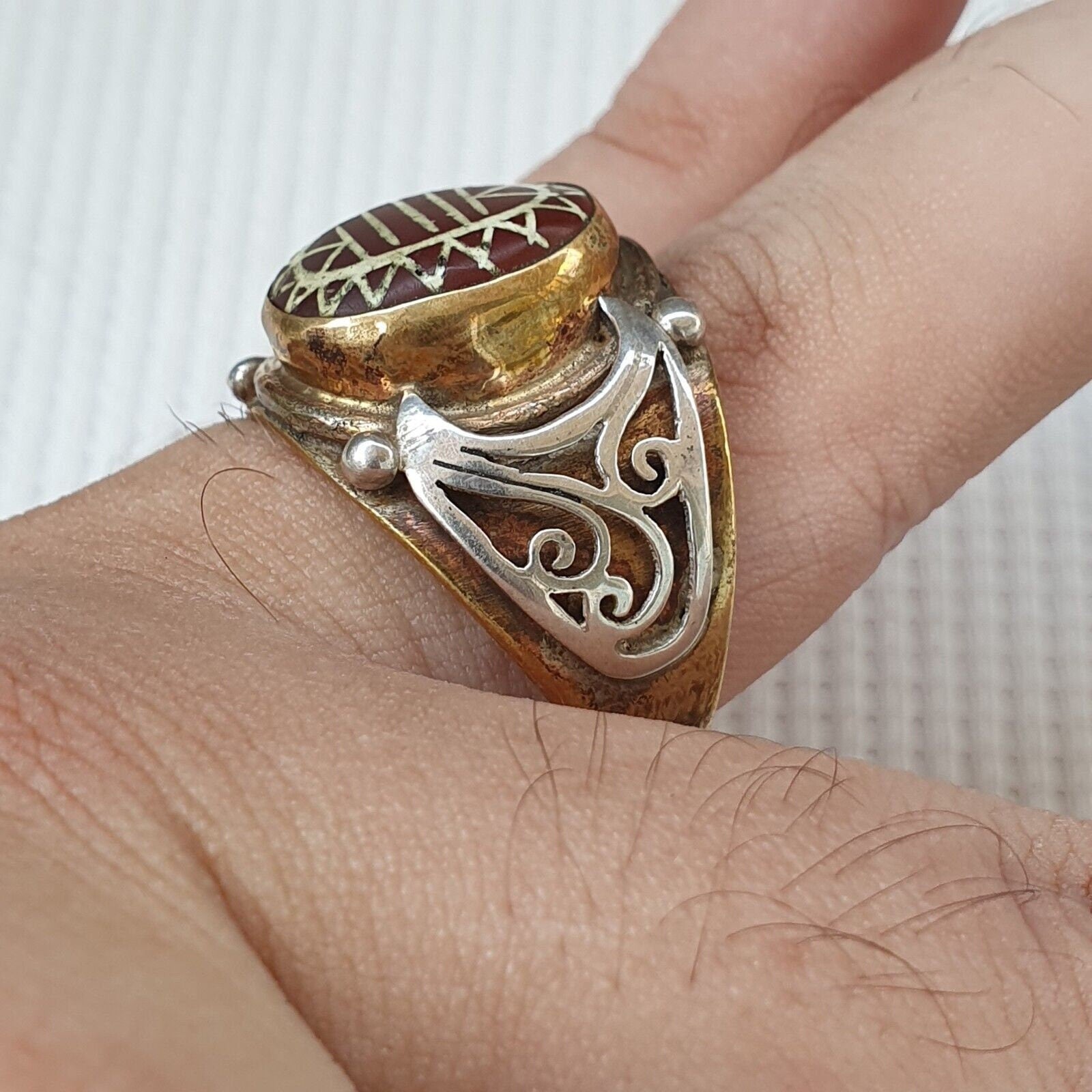 Antique tibetan etched agate center stone silver inlay gold plated brass ring