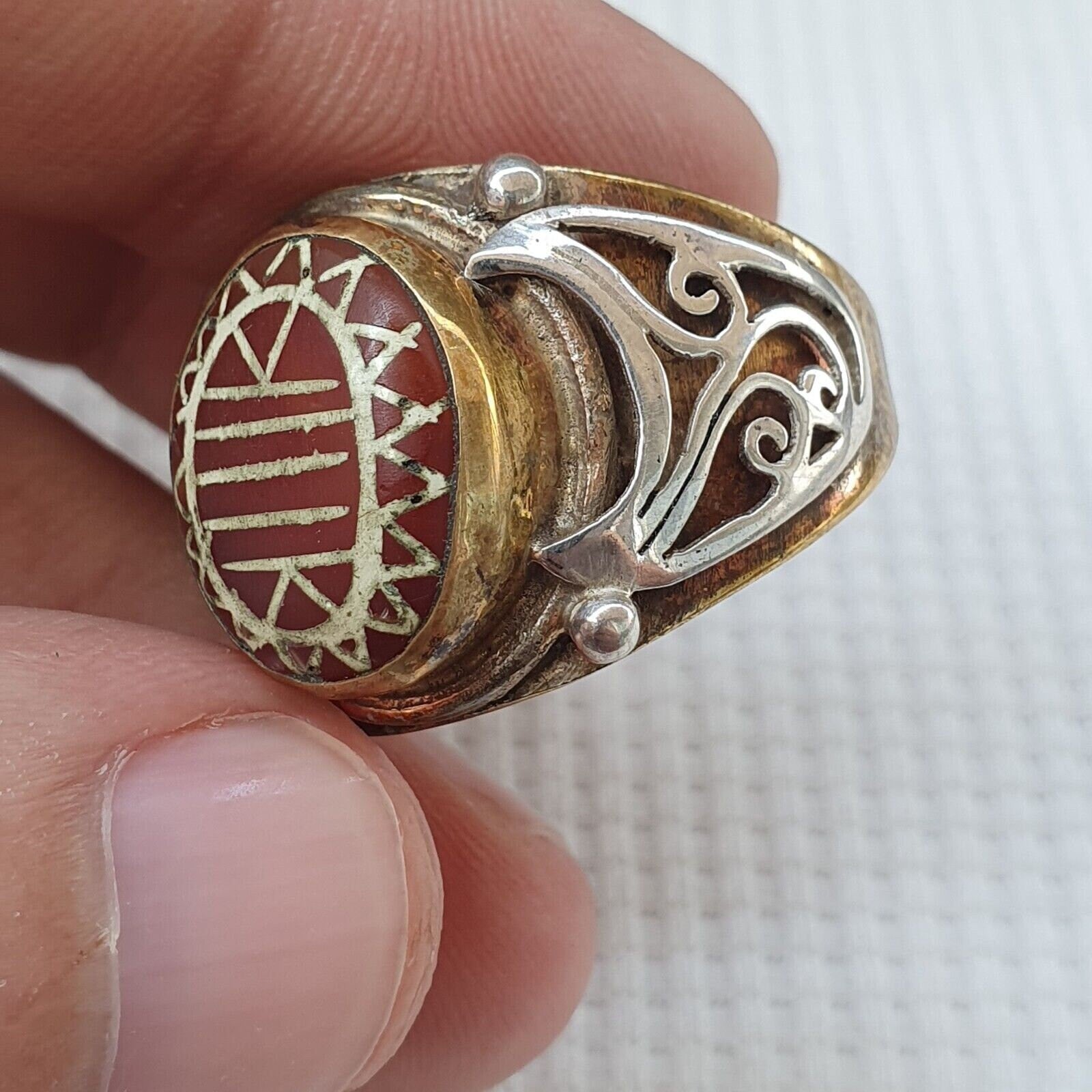 Antique tibetan etched agate center stone silver inlay gold plated brass ring