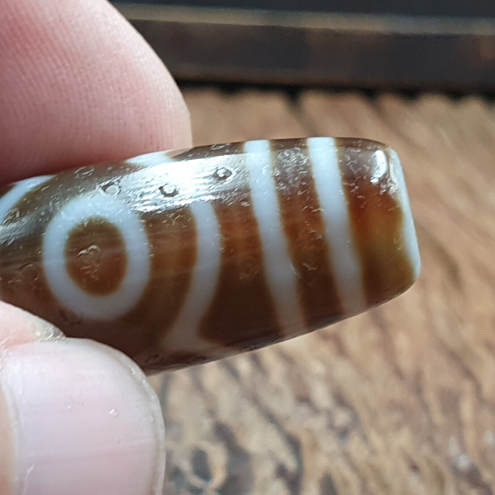 Tibetan Old 3 eyes Agate Dzi Bead Unique Pattern Amulet Pendant STB-13