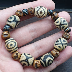 Very rare Tibetan dzi bead old amulet Agate Eyes pattern Tibet gzi bracelet