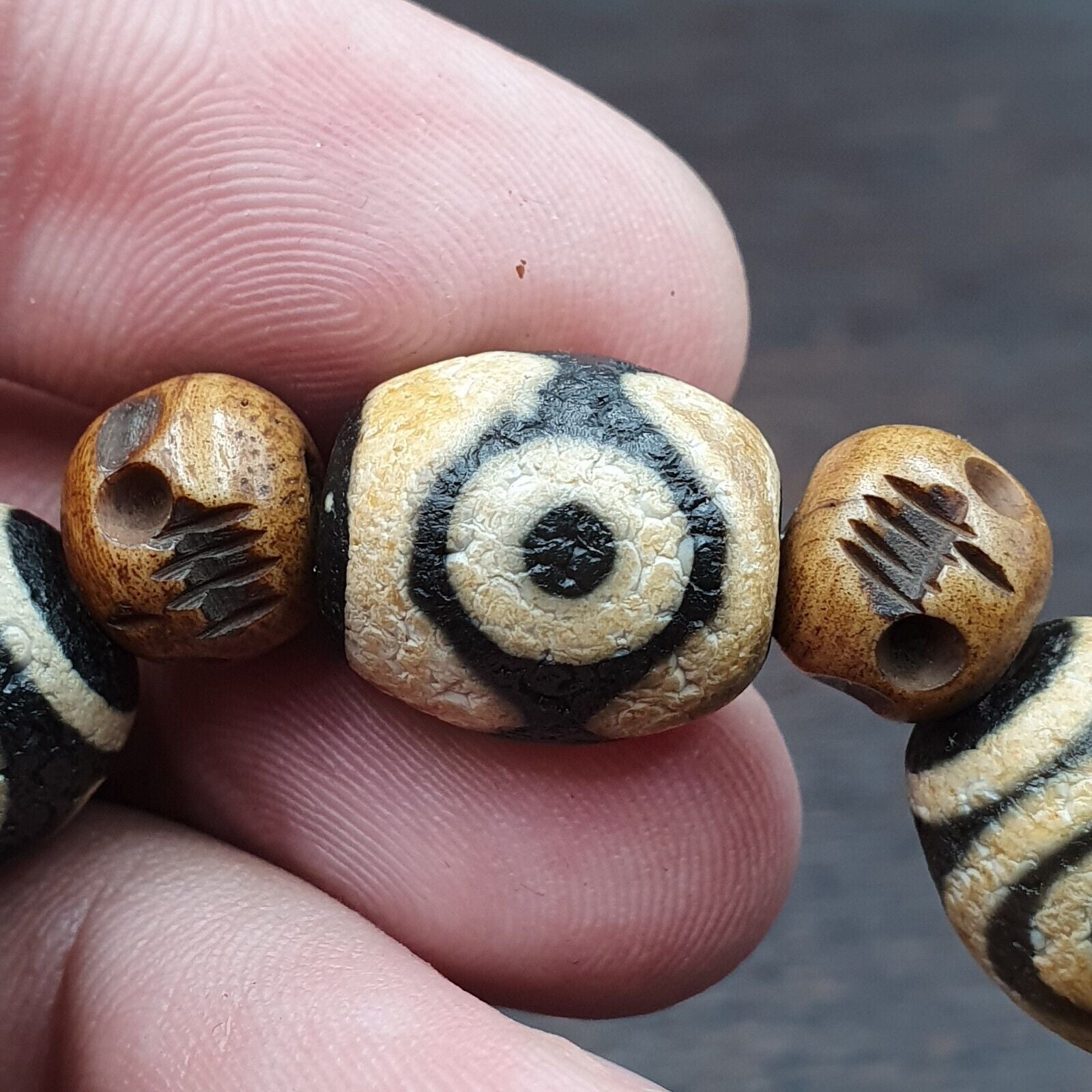 Very rare Tibetan dzi bead old amulet Agate Eyes pattern Tibet gzi bracelet