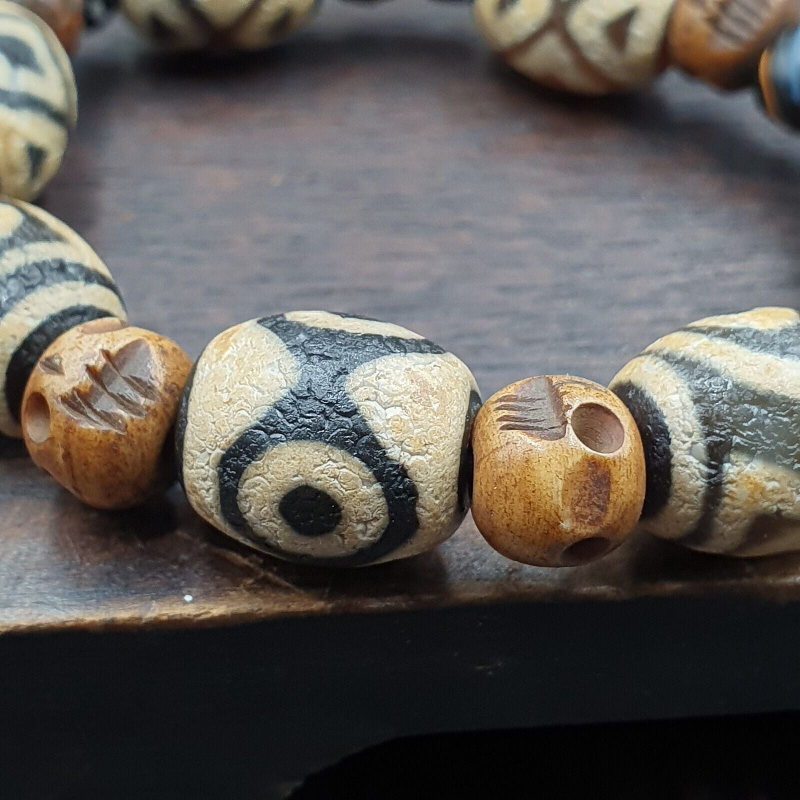 Very rare Tibetan dzi bead old amulet Agate Eyes pattern Tibet gzi bracelet