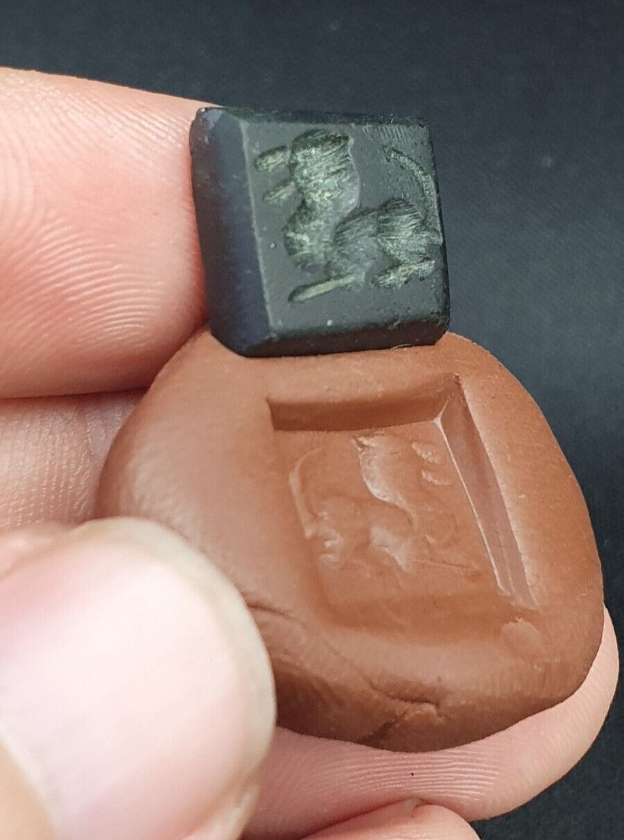 Ancient Antique Middle Eastern Dark green jade Stone Stamp Seal Animal