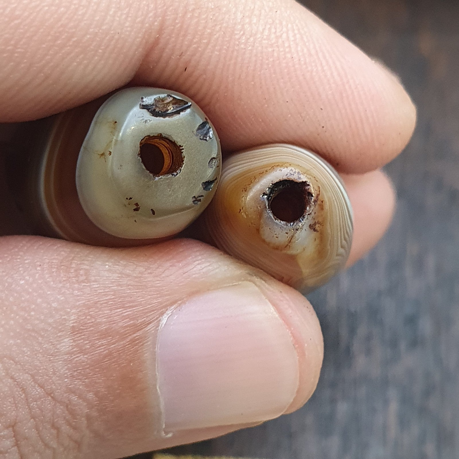 2 Himalayan Indo Tibetan unique pattern Agate beads Suleimany Eye Agate Amulet