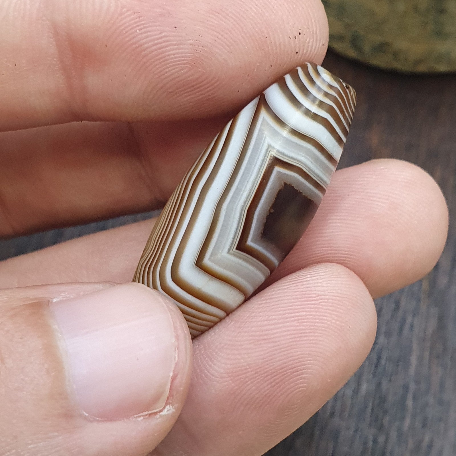 2 Himalayan Indo Tibetan unique pattern Agate beads Suleimany Eye Agate Amulet