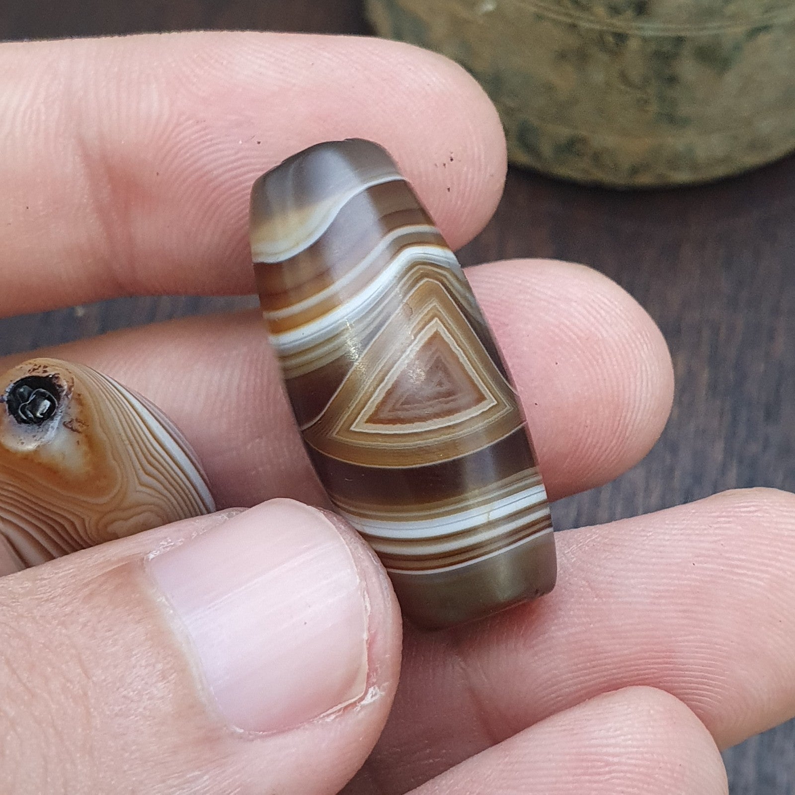 2 Himalayan Indo Tibetan unique pattern Agate beads Suleimany Eye Agate Amulet