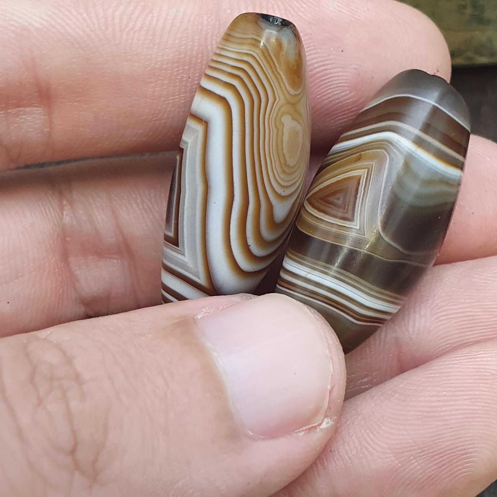 2 Himalayan Indo Tibetan unique pattern Agate beads Suleimany Eye Agate Amulet