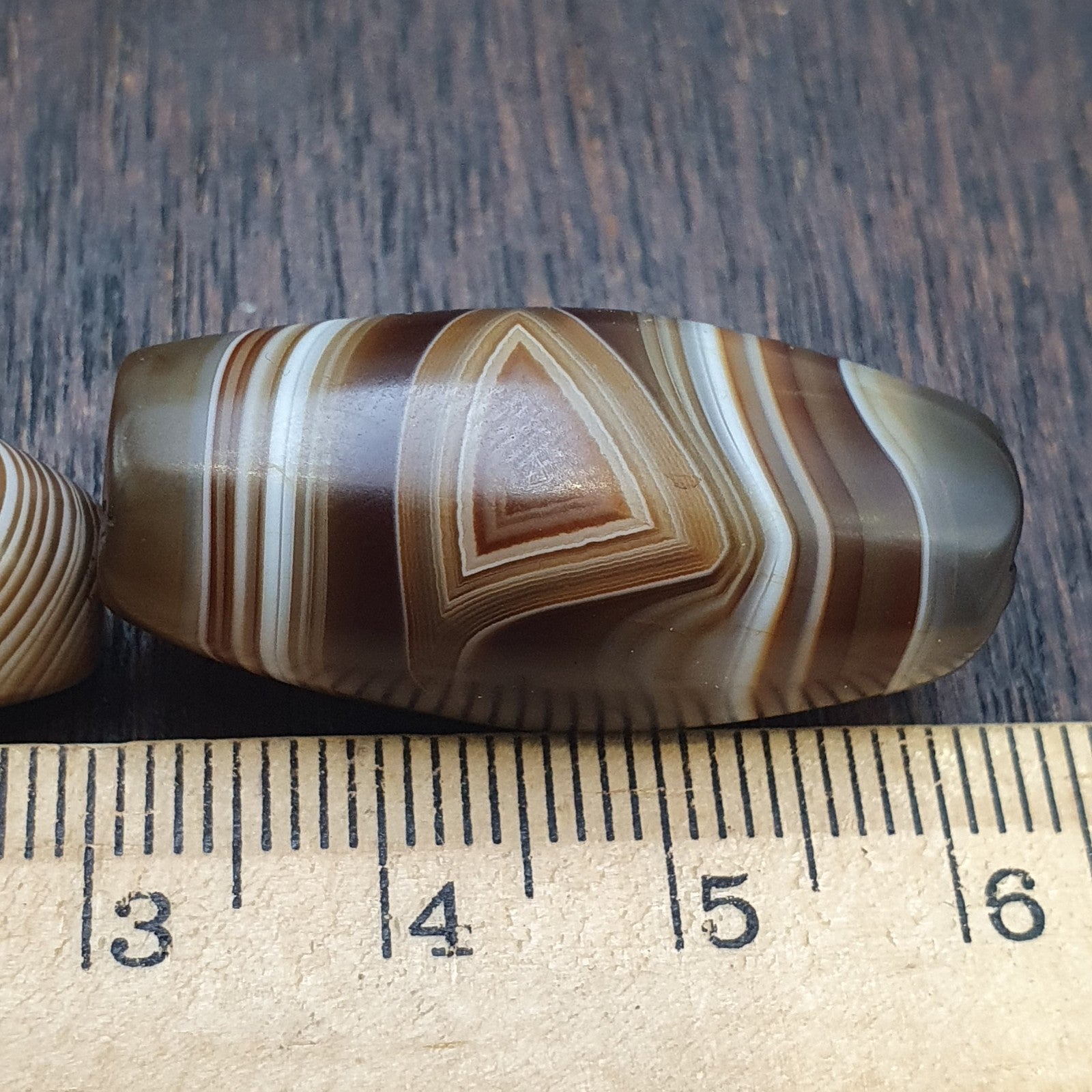 2 Himalayan Indo Tibetan unique pattern Agate beads Suleimany Eye Agate Amulet