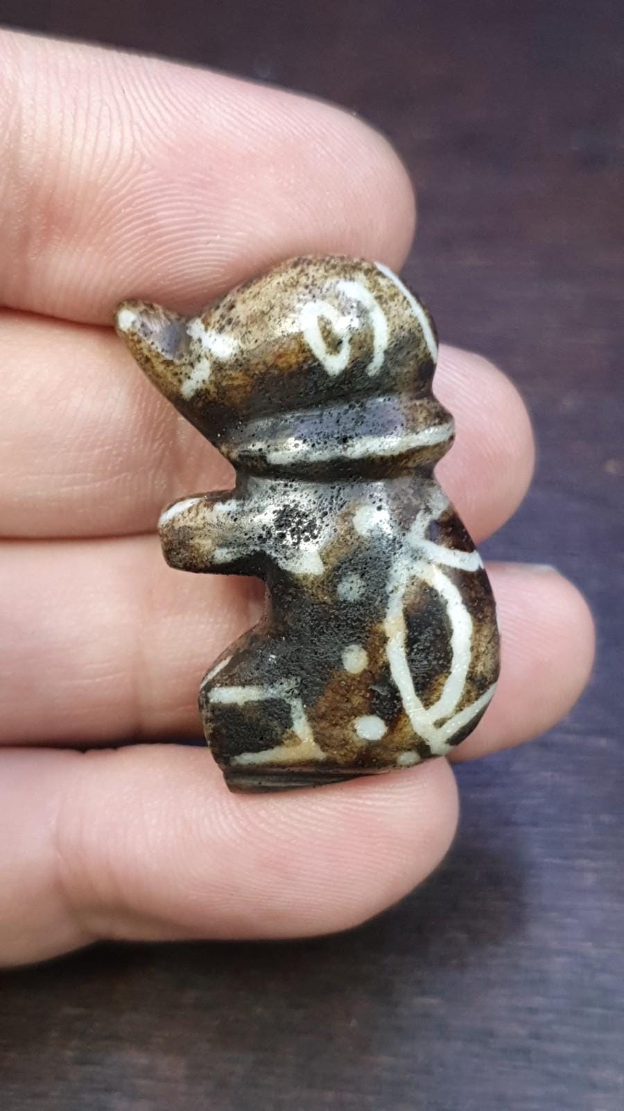 Animal elephant figurine pendent south asian old pumtek pyu bead necklace