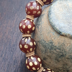 Tibetan etched carnelian agate bead decorated beads dotted bracelet.