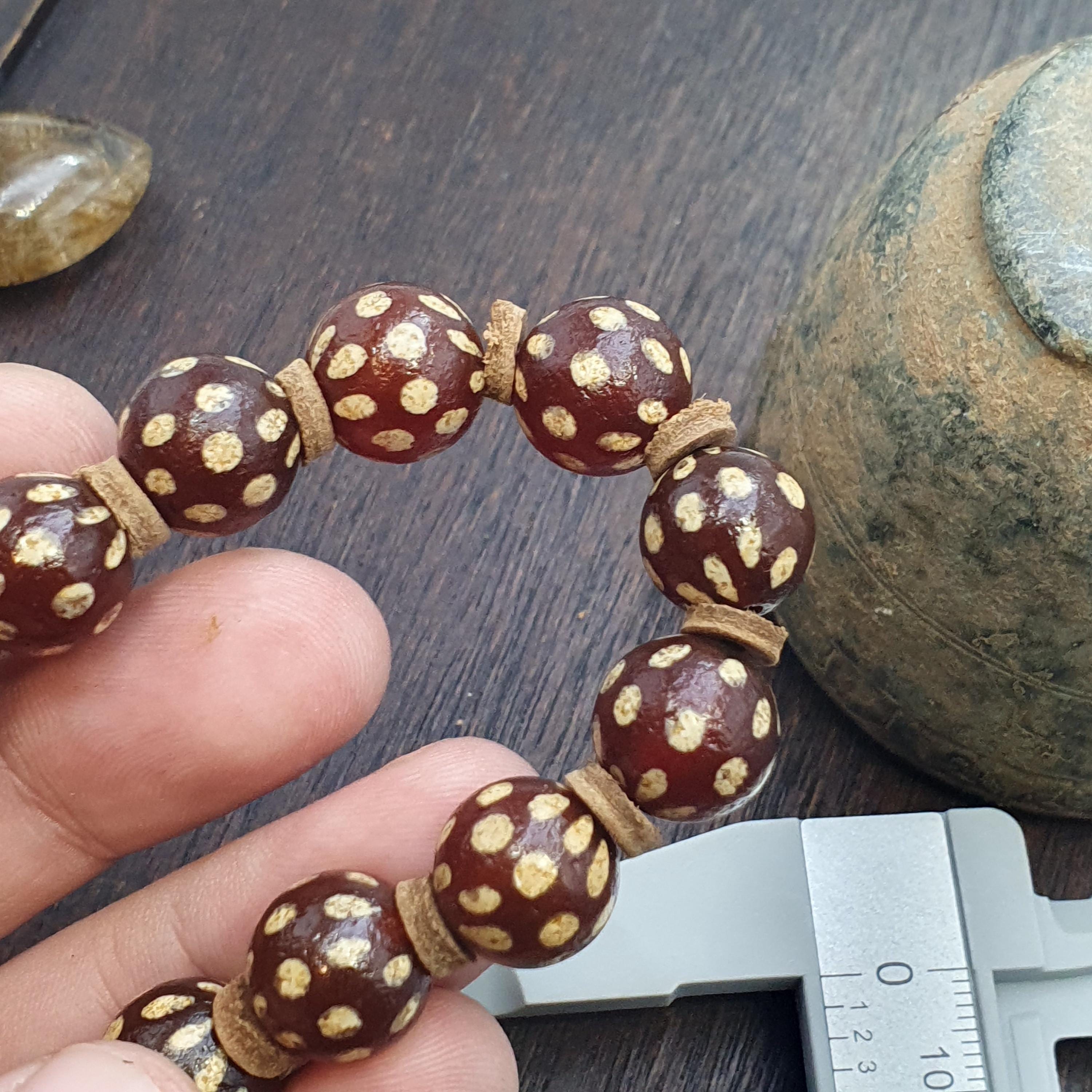 Tibetan etched carnelian agate bead decorated beads dotted bracelet.