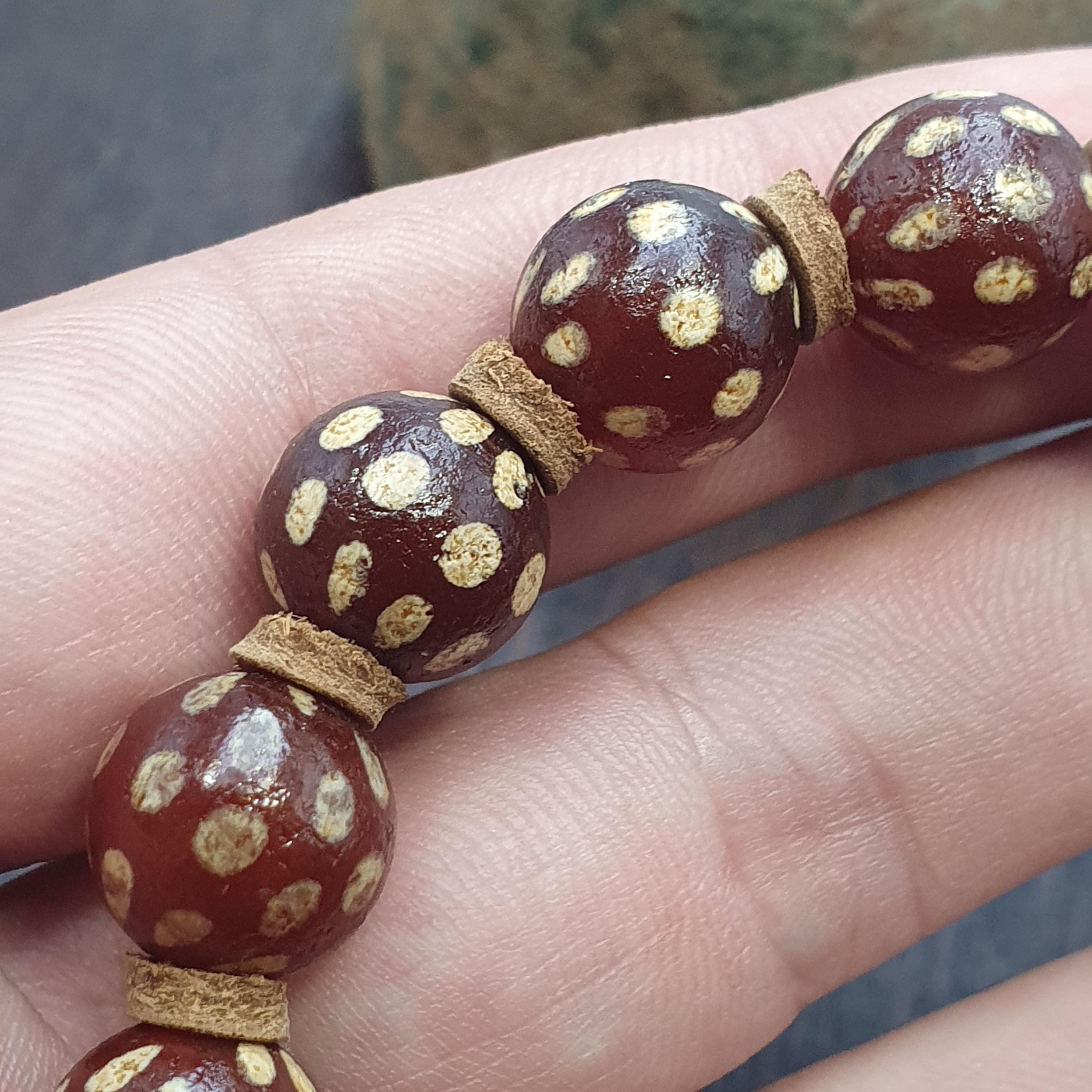 Tibetan etched carnelian agate bead decorated beads dotted bracelet.