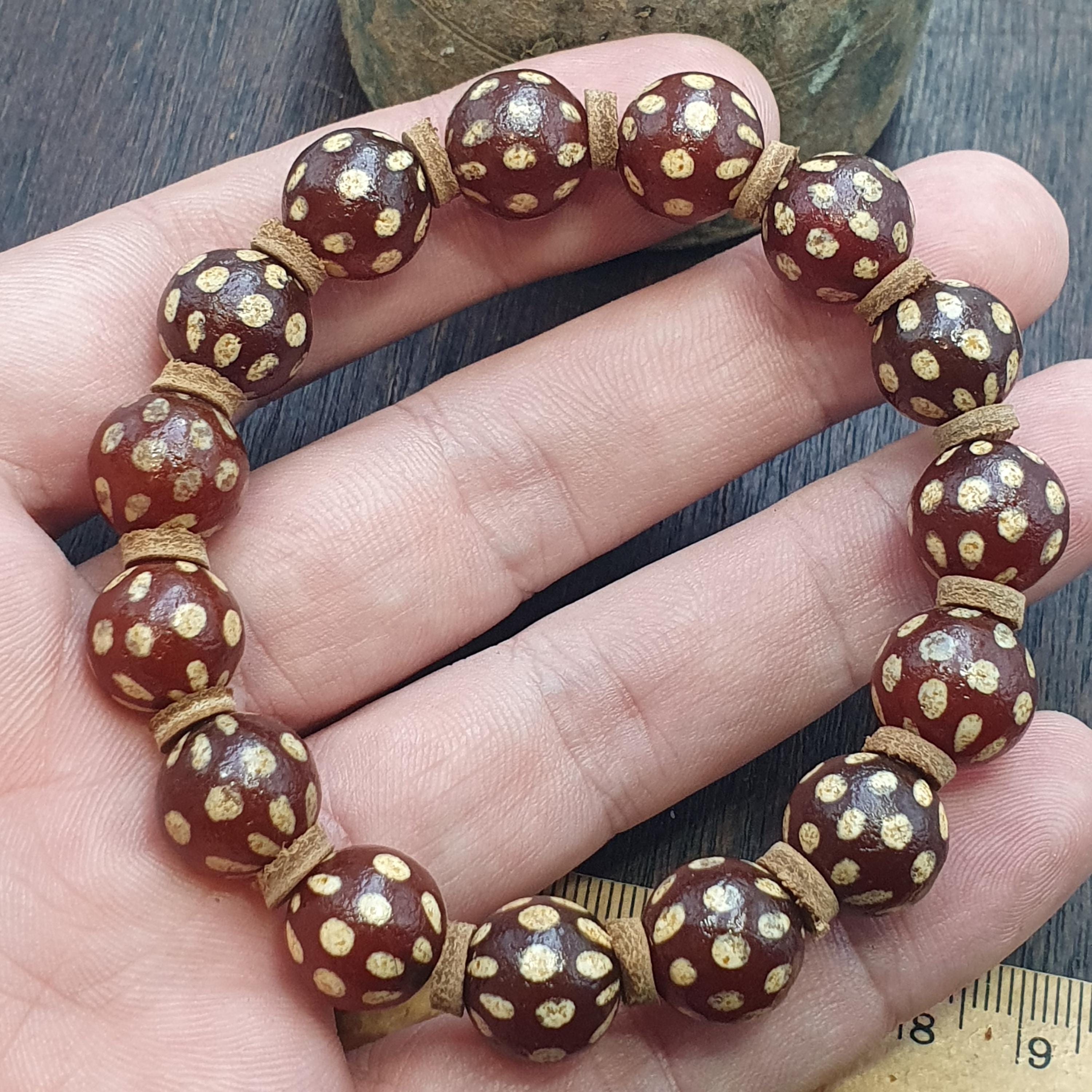 Tibetan etched carnelian agate bead decorated beads dotted bracelet.